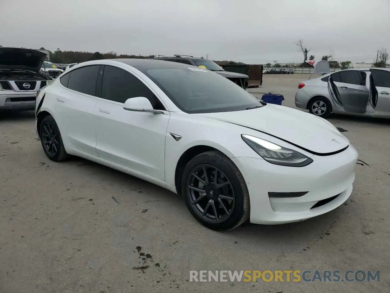 4 fotografías del automóvil dañado 5YJ3E1EA4LF504790 TESLA MODEL 3 2020