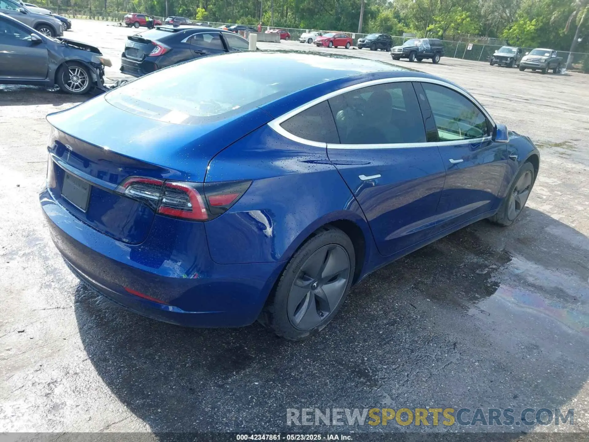 4 fotografías del automóvil dañado 5YJ3E1EA4LF591056 TESLA MODEL 3 2020