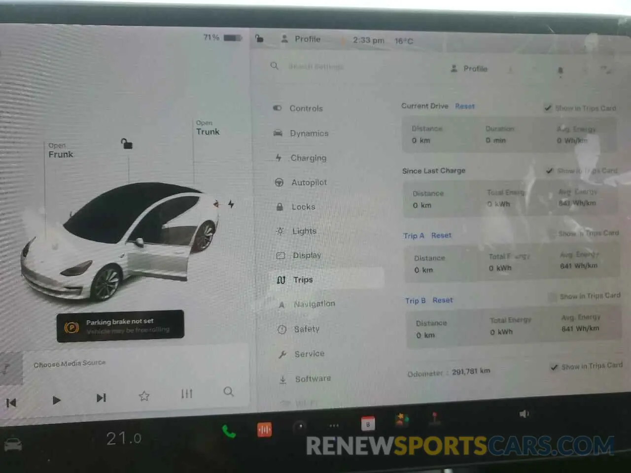 9 fotografías del automóvil dañado 5YJ3E1EA4LF609474 TESLA MODEL 3 2020