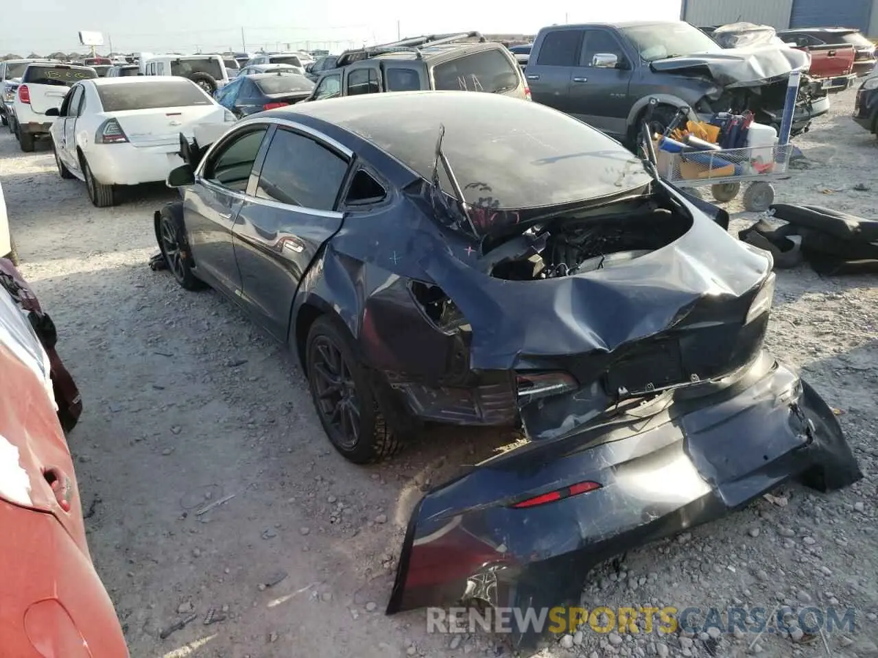 3 fotografías del automóvil dañado 5YJ3E1EA4LF611502 TESLA MODEL 3 2020