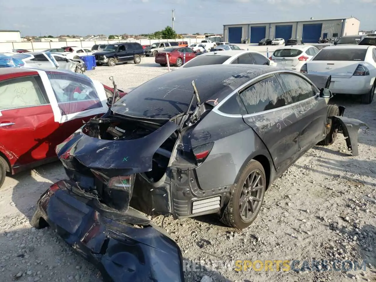 4 fotografías del automóvil dañado 5YJ3E1EA4LF611502 TESLA MODEL 3 2020