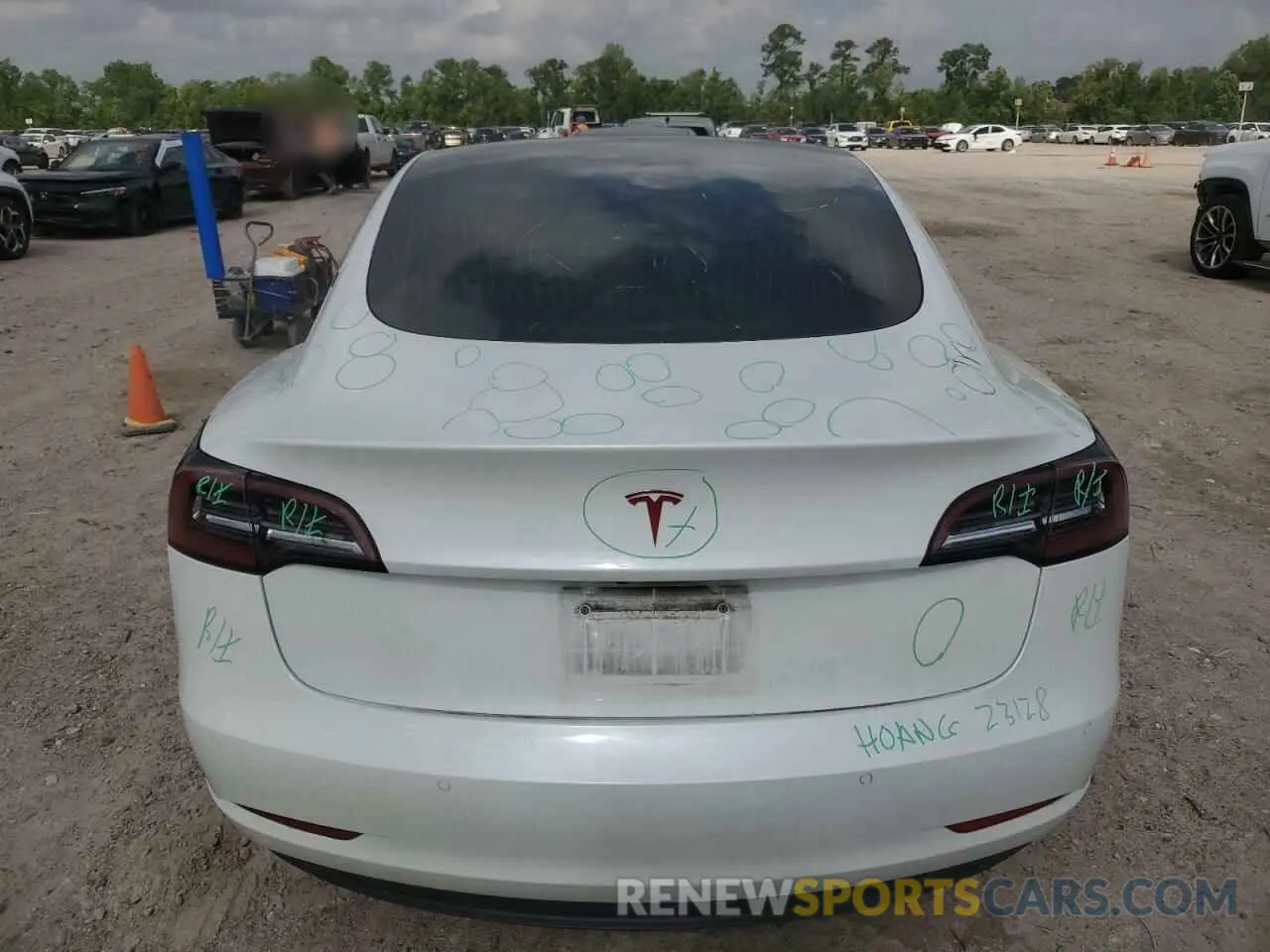 6 fotografías del automóvil dañado 5YJ3E1EA4LF634049 TESLA MODEL 3 2020