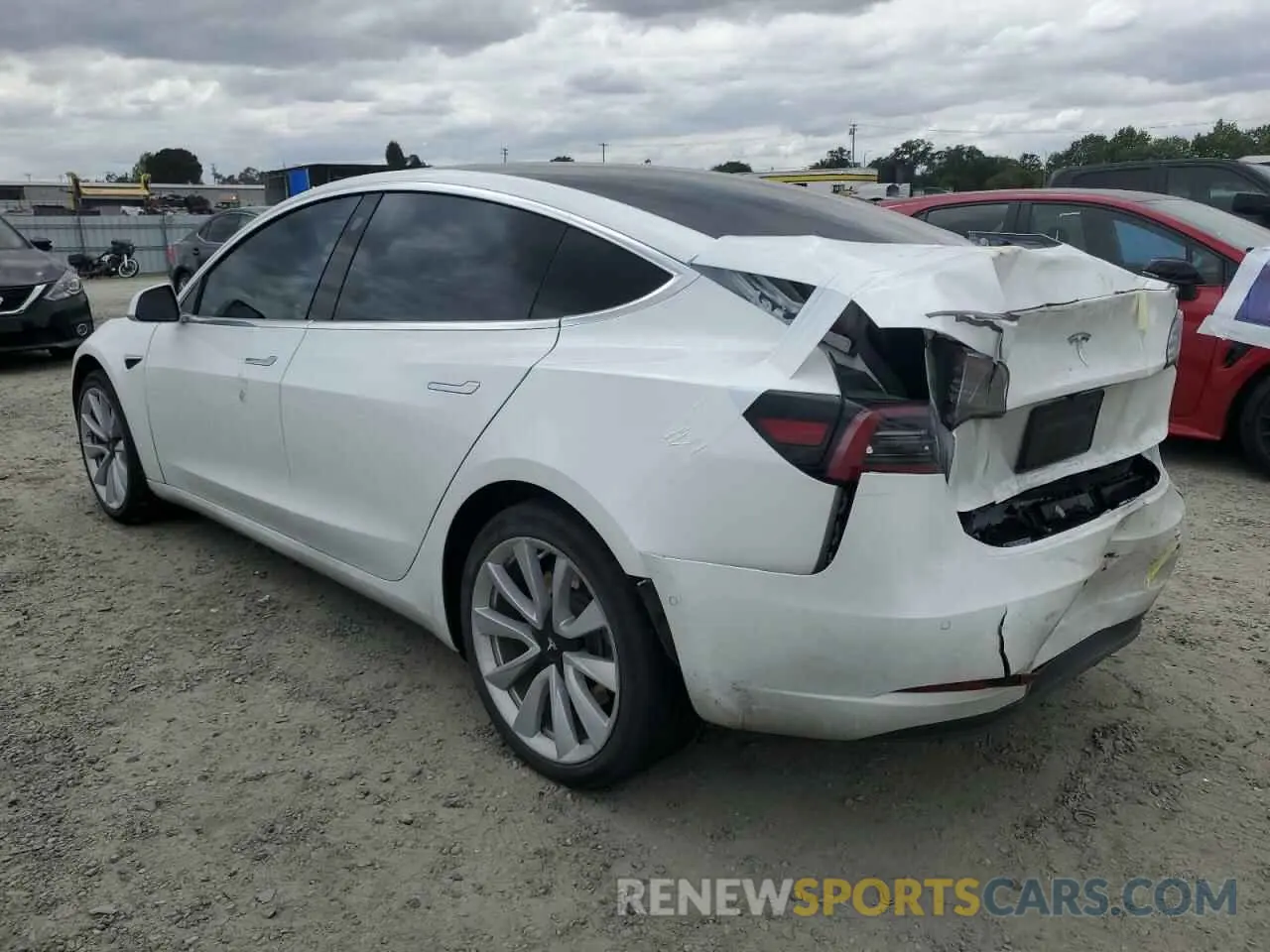2 fotografías del automóvil dañado 5YJ3E1EA4LF634424 TESLA MODEL 3 2020