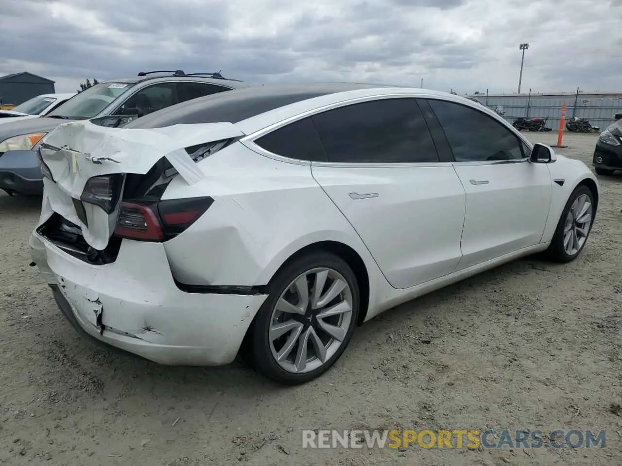 3 fotografías del automóvil dañado 5YJ3E1EA4LF634424 TESLA MODEL 3 2020