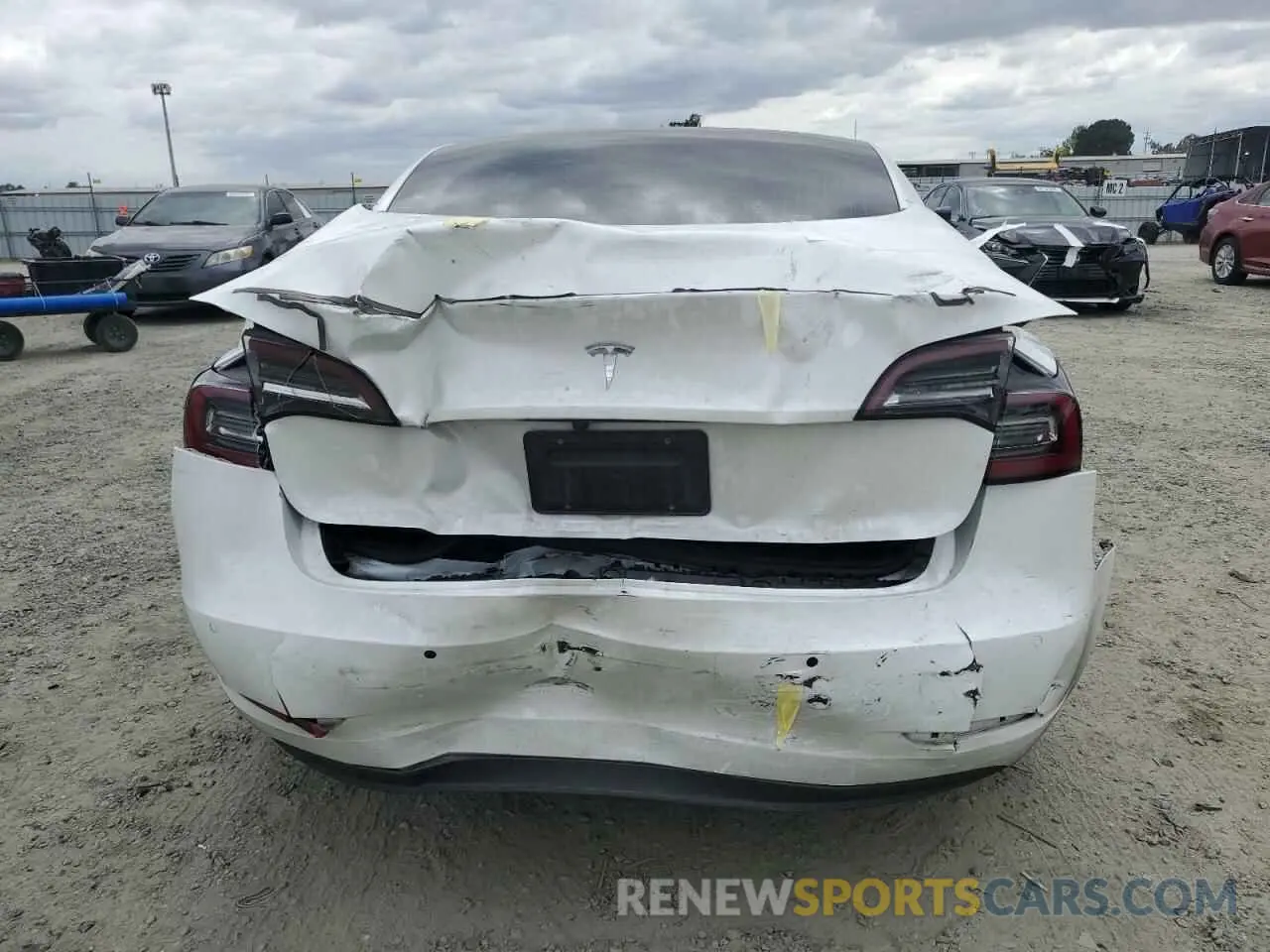 6 fotografías del automóvil dañado 5YJ3E1EA4LF634424 TESLA MODEL 3 2020