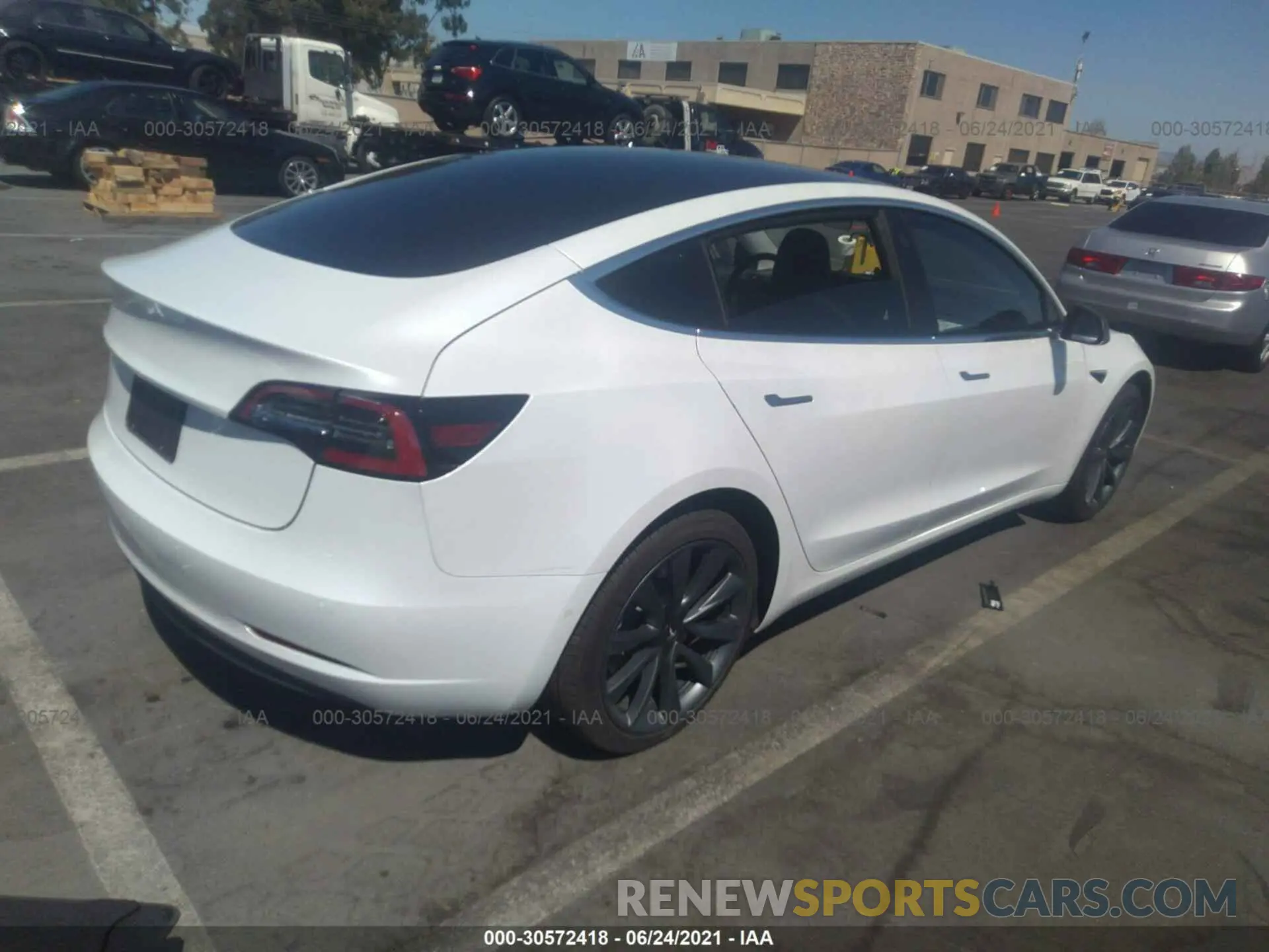 4 fotografías del automóvil dañado 5YJ3E1EA4LF642622 TESLA MODEL 3 2020