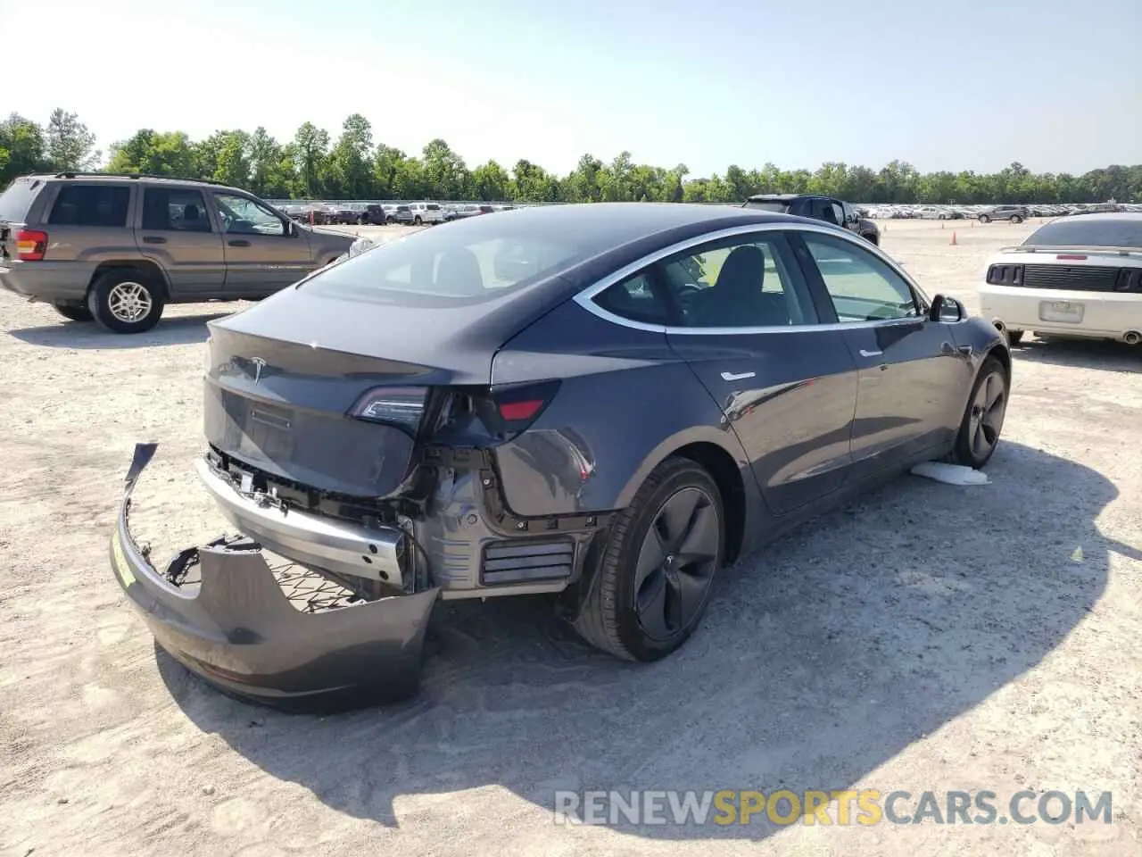 4 fotografías del automóvil dañado 5YJ3E1EA4LF644368 TESLA MODEL 3 2020