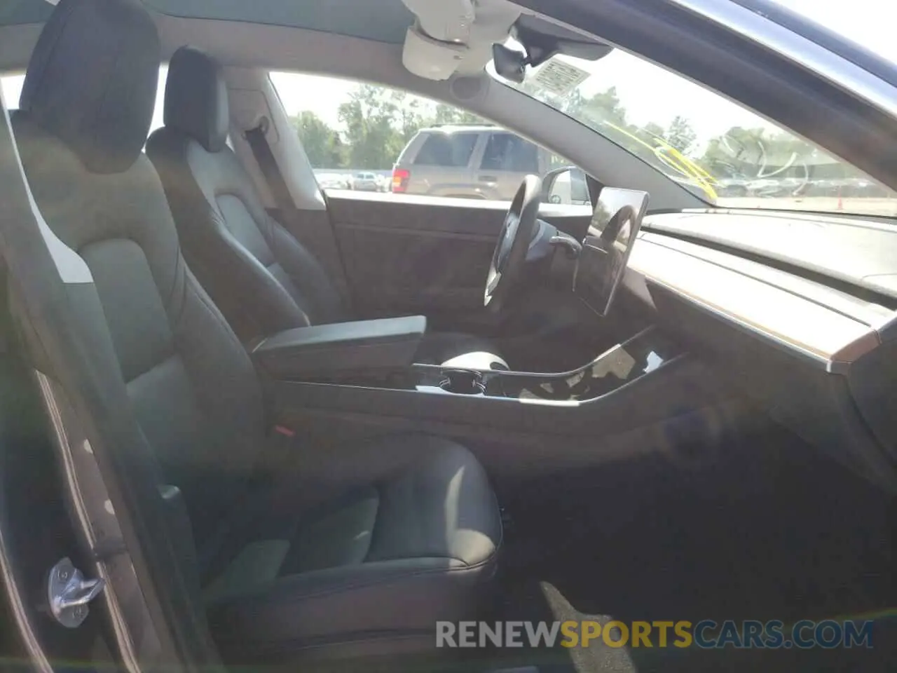 5 fotografías del automóvil dañado 5YJ3E1EA4LF644368 TESLA MODEL 3 2020