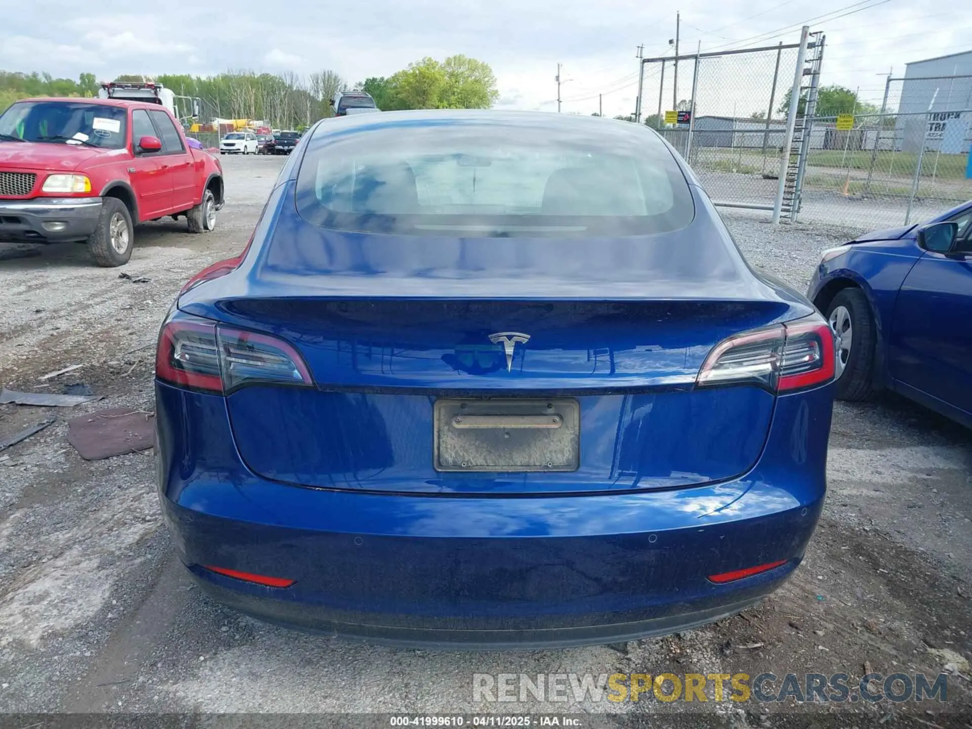 16 fotografías del automóvil dañado 5YJ3E1EA4LF661395 TESLA MODEL 3 2020