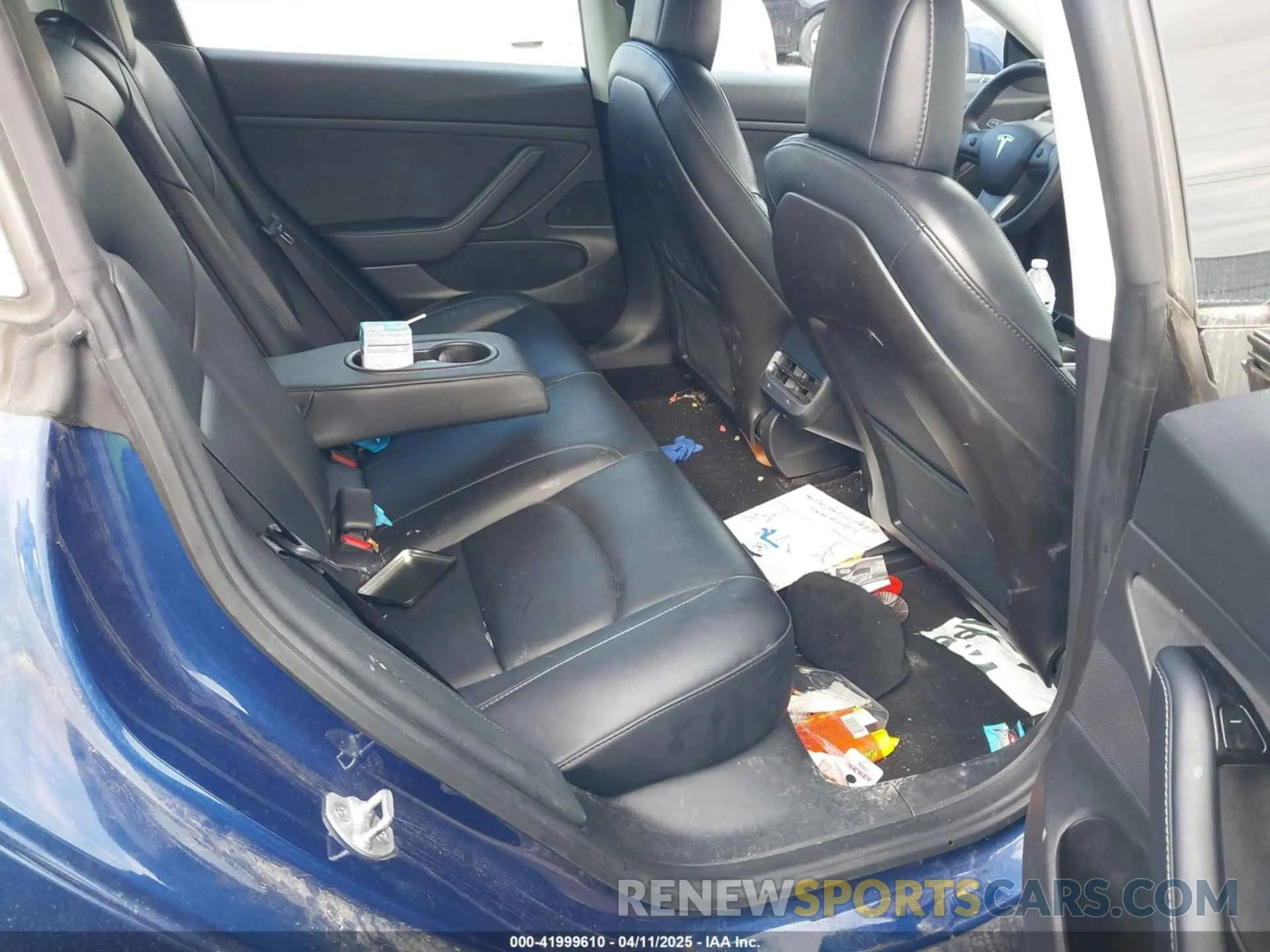 8 fotografías del automóvil dañado 5YJ3E1EA4LF661395 TESLA MODEL 3 2020