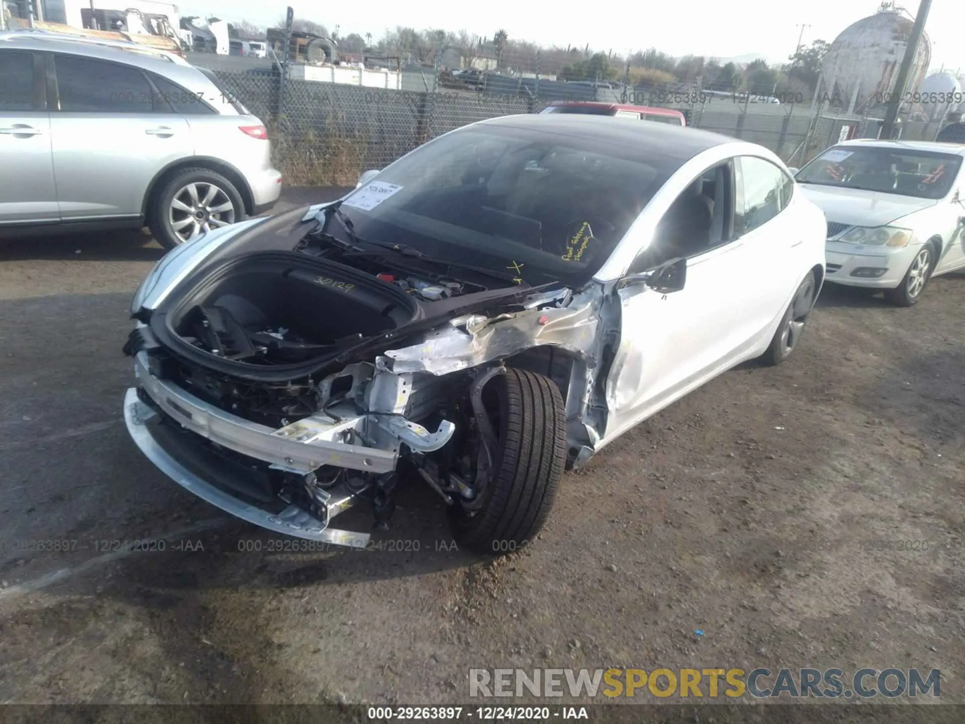 2 fotografías del automóvil dañado 5YJ3E1EA4LF706836 TESLA MODEL 3 2020