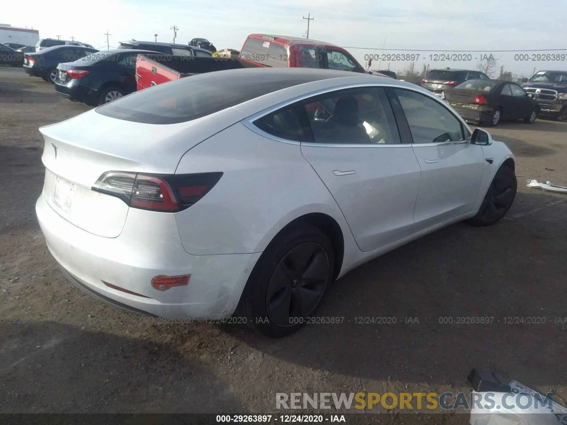 4 fotografías del automóvil dañado 5YJ3E1EA4LF706836 TESLA MODEL 3 2020