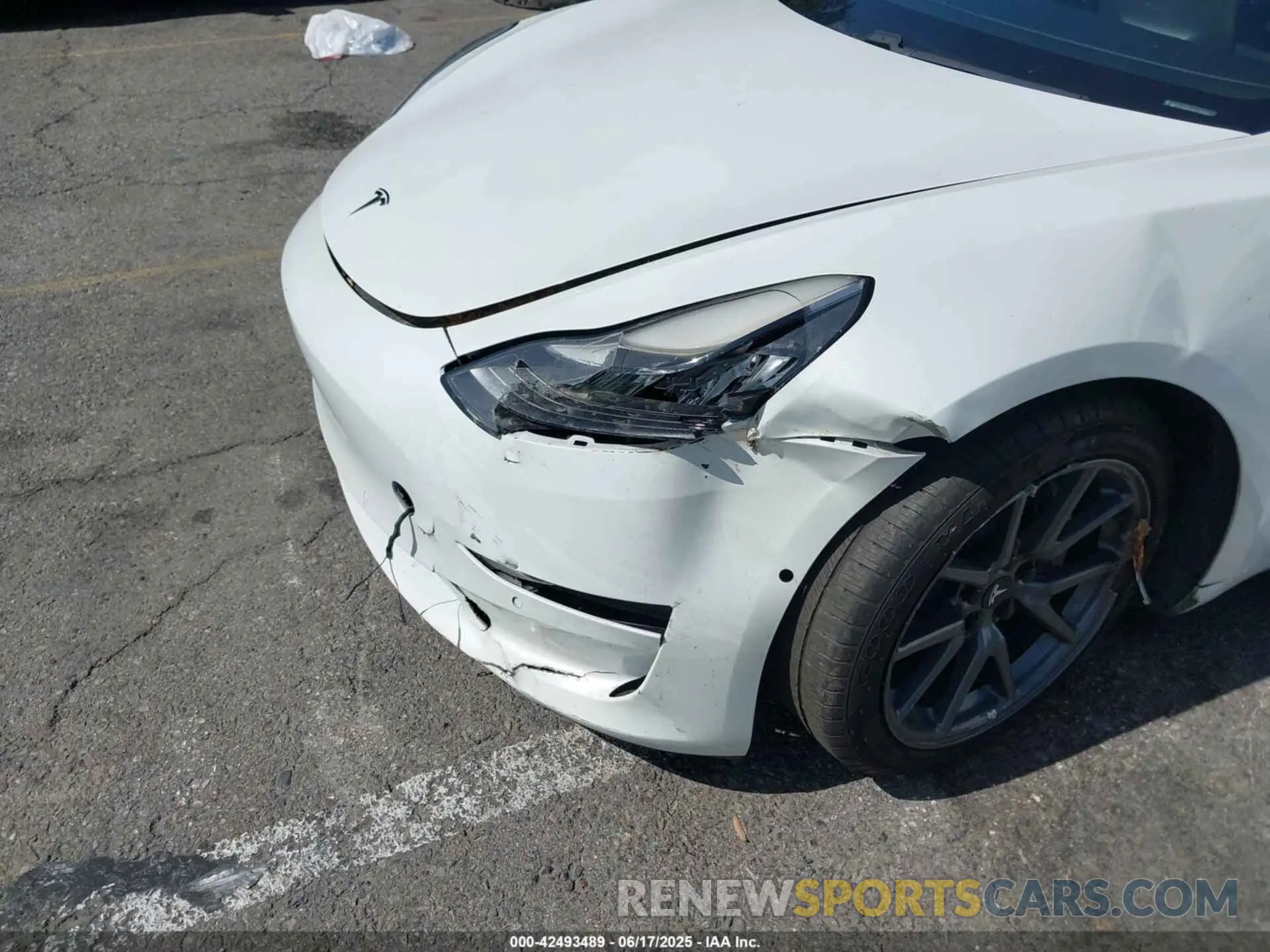 6 fotografías del automóvil dañado 5YJ3E1EA4LF740016 TESLA MODEL 3 2020