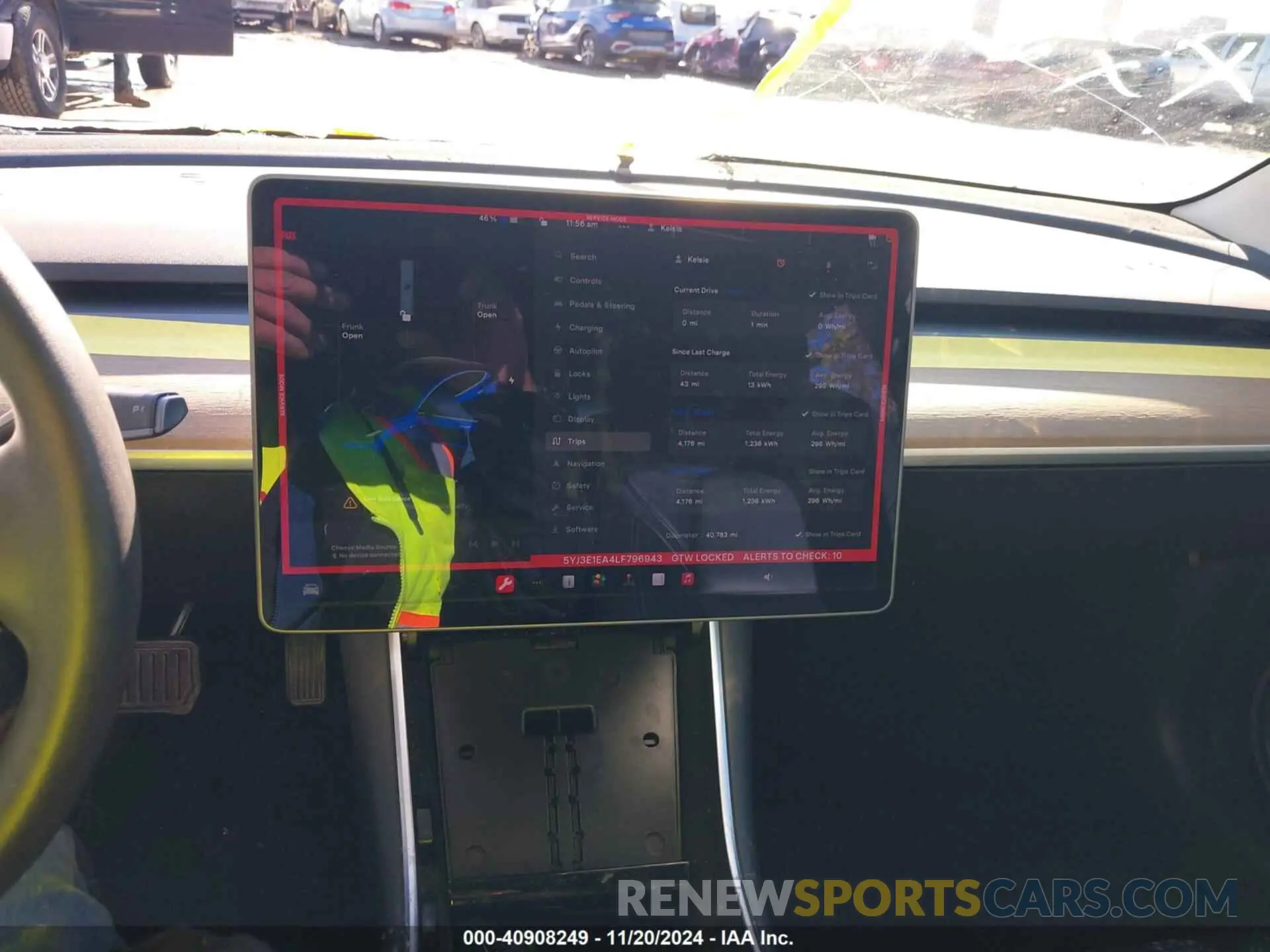 19 fotografías del automóvil dañado 5YJ3E1EA4LF796943 TESLA MODEL 3 2020