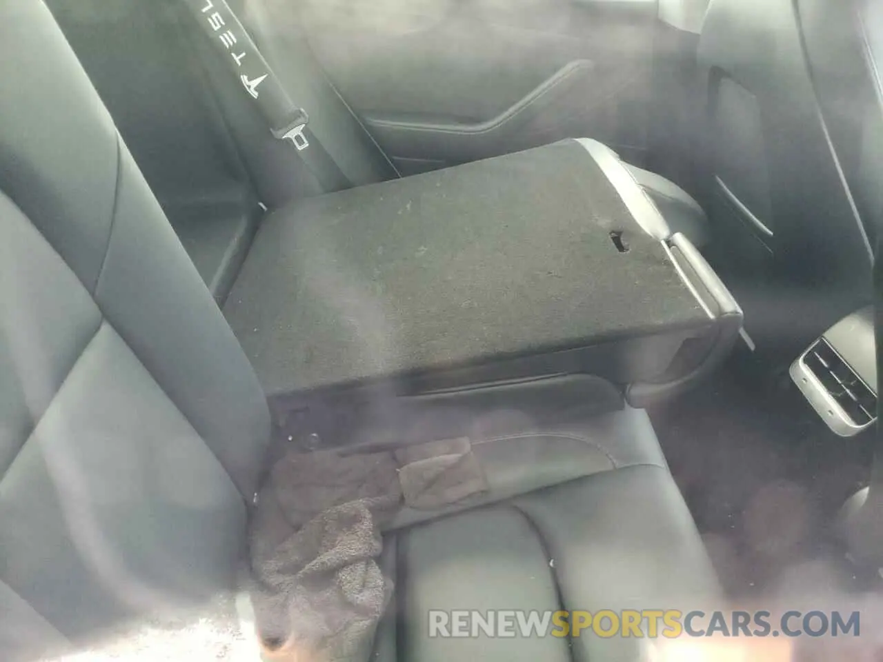 10 fotografías del automóvil dañado 5YJ3E1EA4LF797221 TESLA MODEL 3 2020