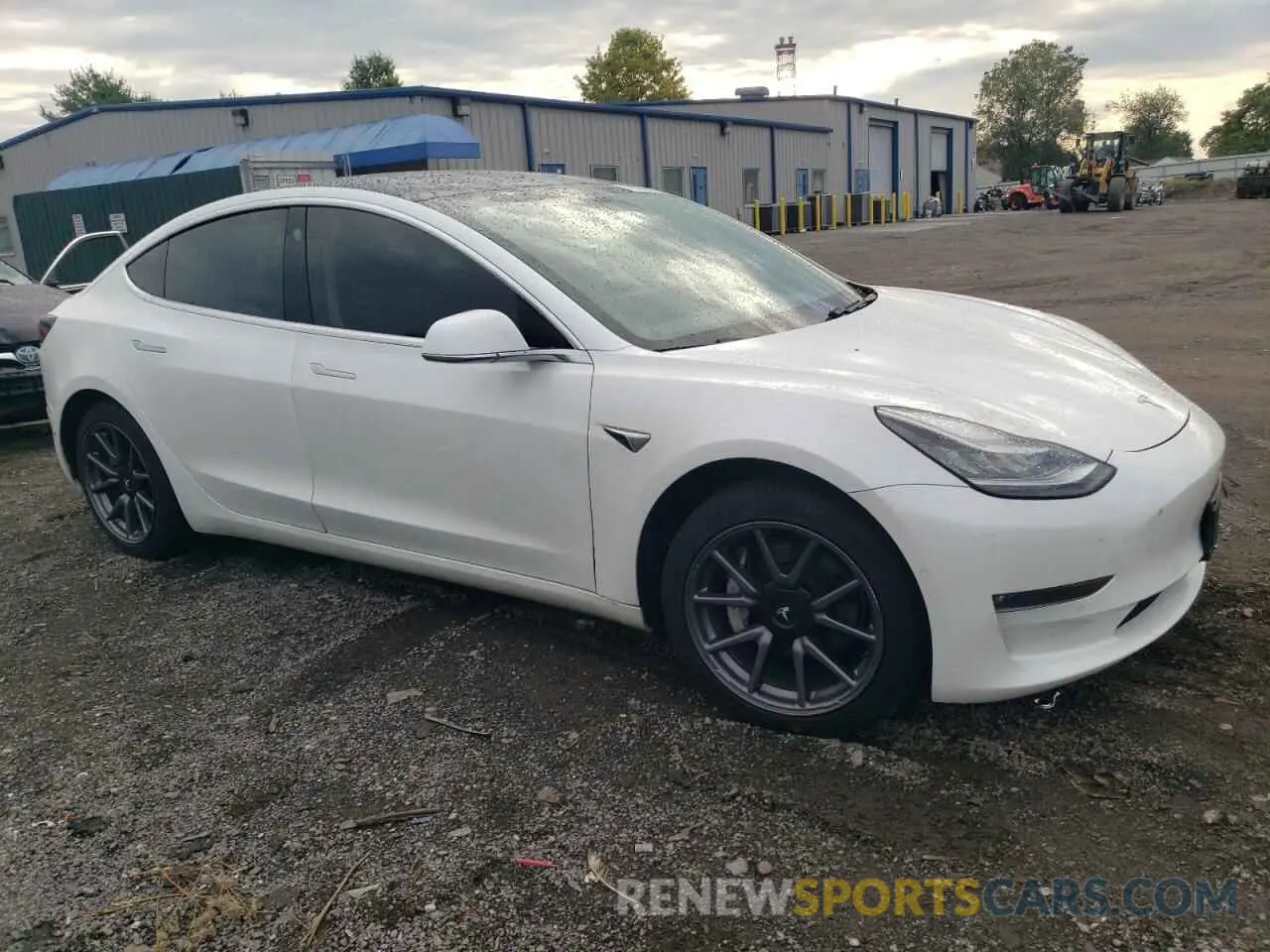4 fotografías del automóvil dañado 5YJ3E1EA4LF797221 TESLA MODEL 3 2020