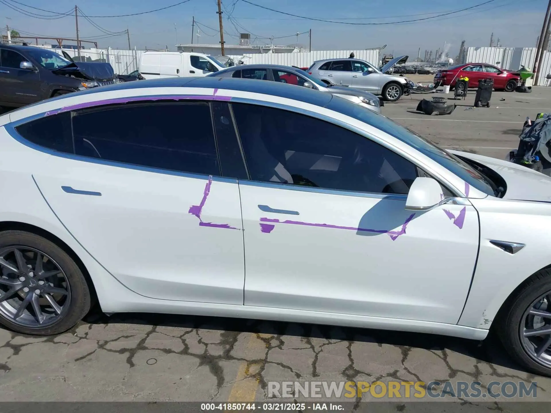 12 fotografías del automóvil dañado 5YJ3E1EA4LF805205 TESLA MODEL 3 2020
