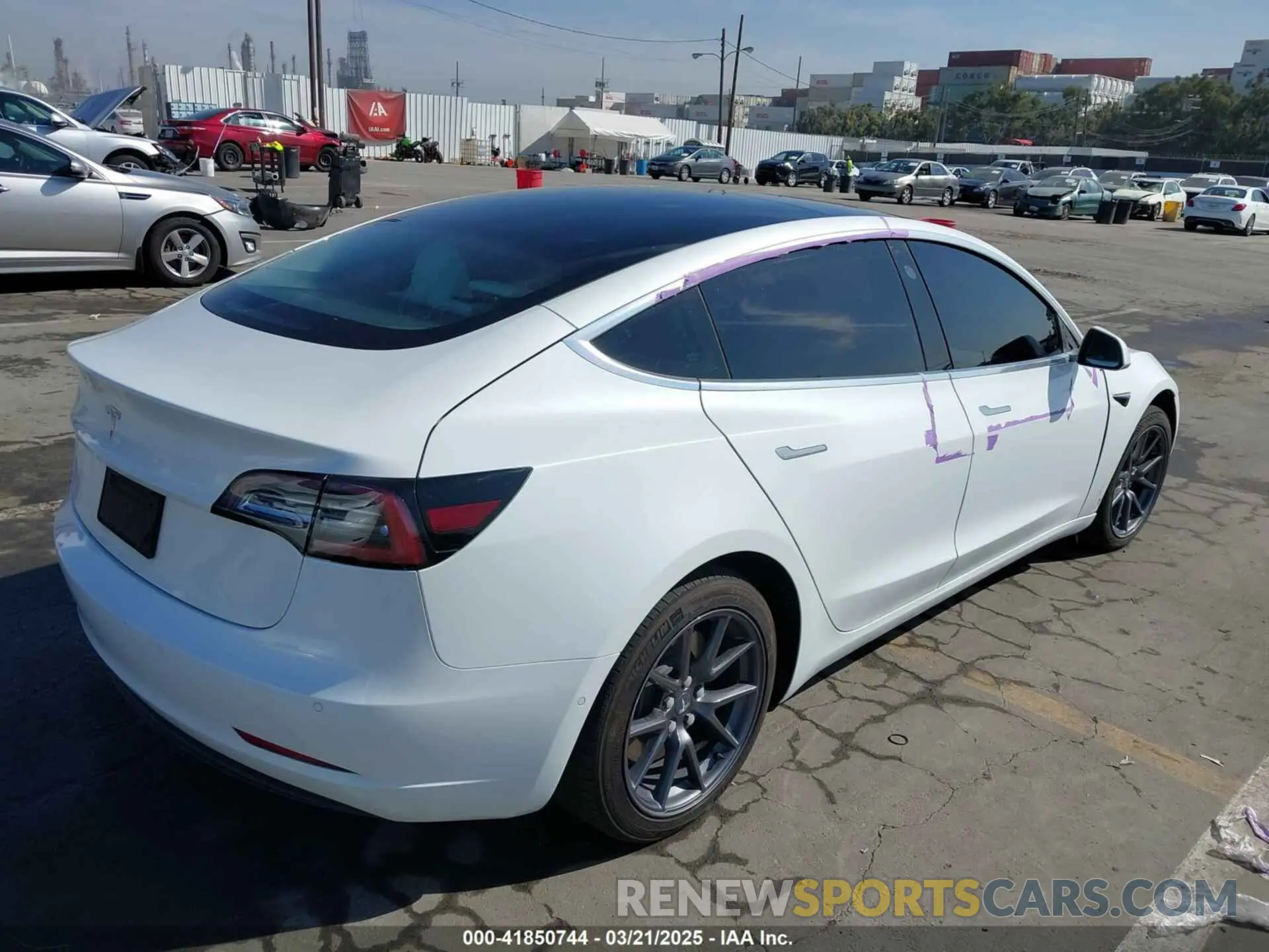 4 fotografías del automóvil dañado 5YJ3E1EA4LF805205 TESLA MODEL 3 2020