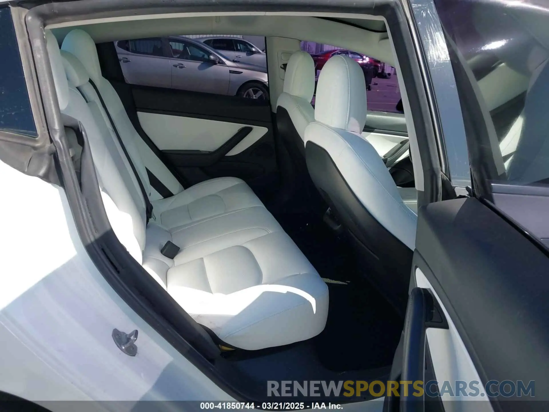 8 fotografías del automóvil dañado 5YJ3E1EA4LF805205 TESLA MODEL 3 2020