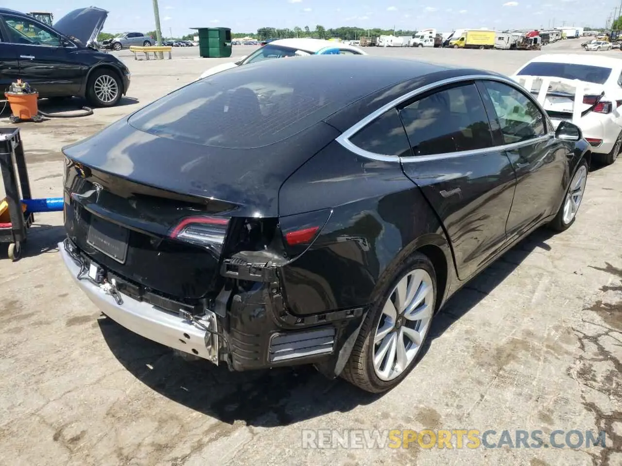 4 fotografías del automóvil dañado 5YJ3E1EA4LF805995 TESLA MODEL 3 2020