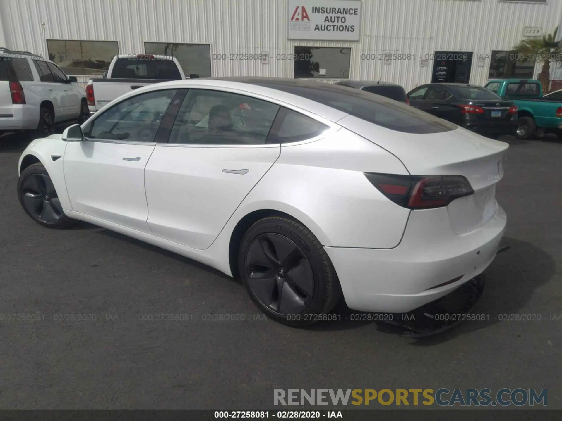 3 fotografías del automóvil dañado 5YJ3E1EA5LF613596 TESLA MODEL 3 2020