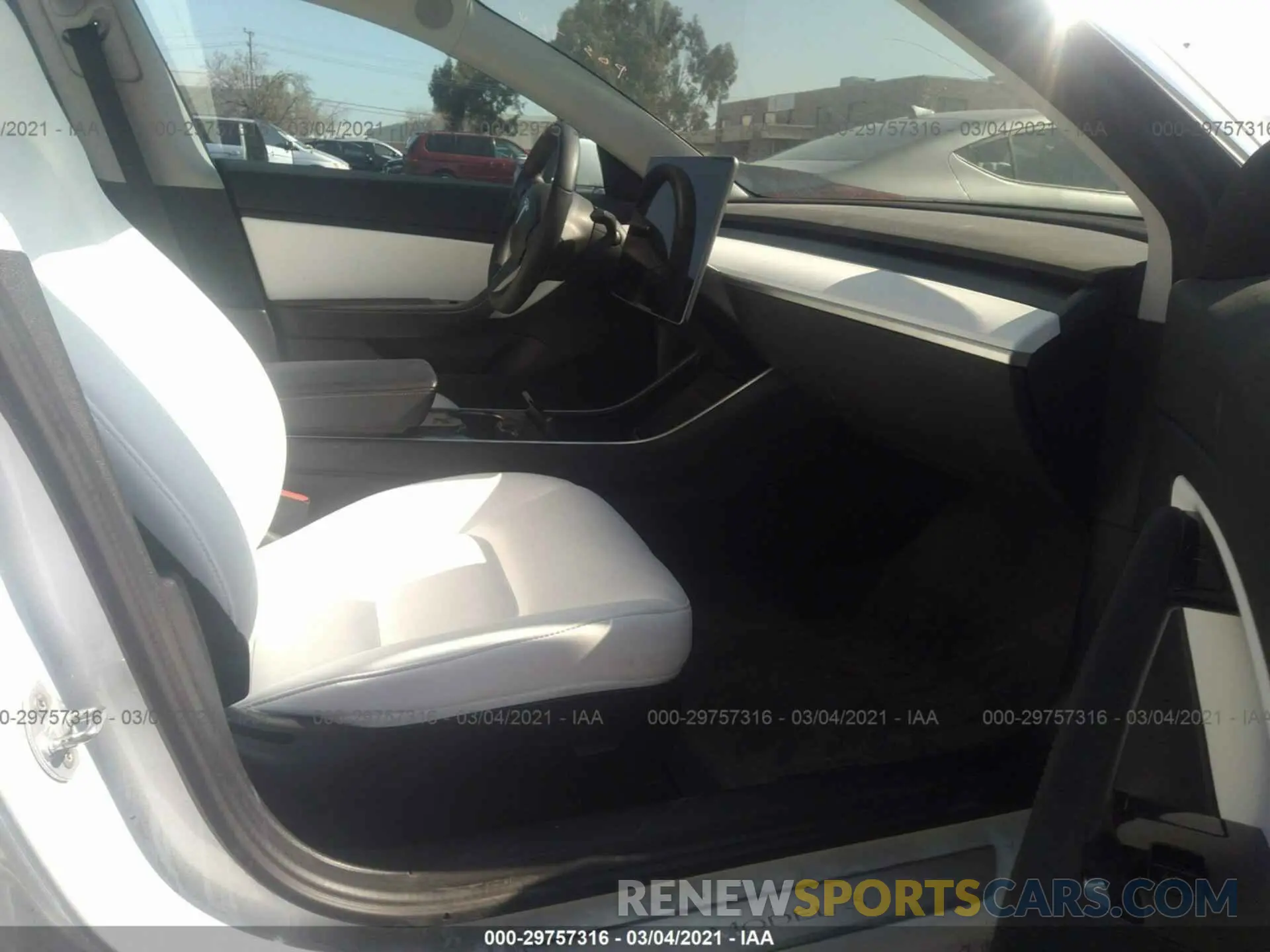 5 fotografías del automóvil dañado 5YJ3E1EA5LF615333 TESLA MODEL 3 2020
