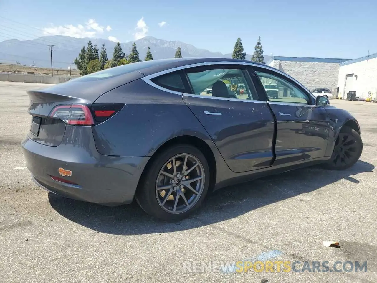 3 fotografías del automóvil dañado 5YJ3E1EA5LF644296 TESLA MODEL 3 2020