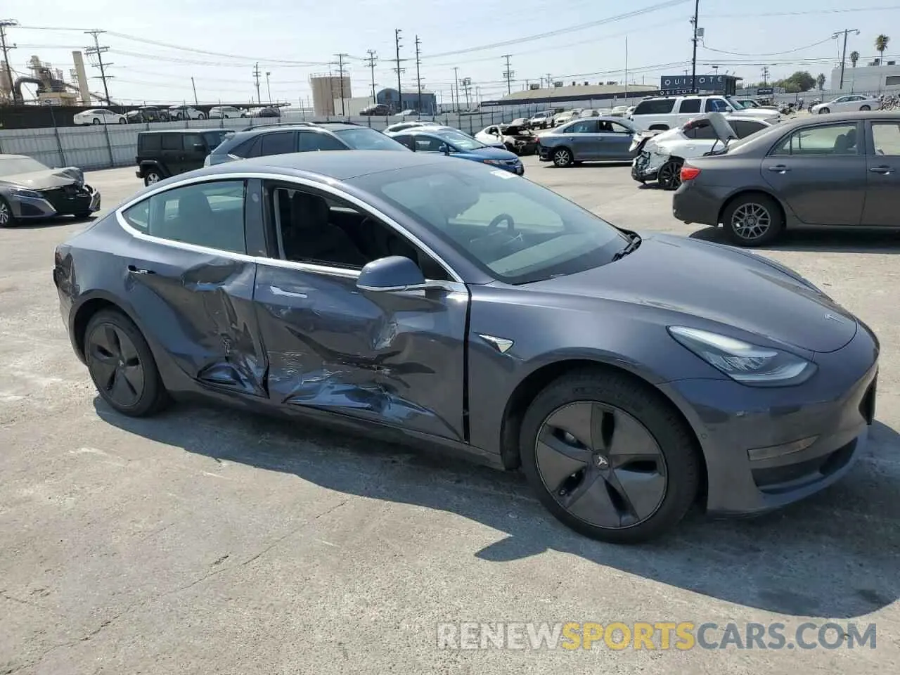 4 fotografías del automóvil dañado 5YJ3E1EA5LF644301 TESLA MODEL 3 2020