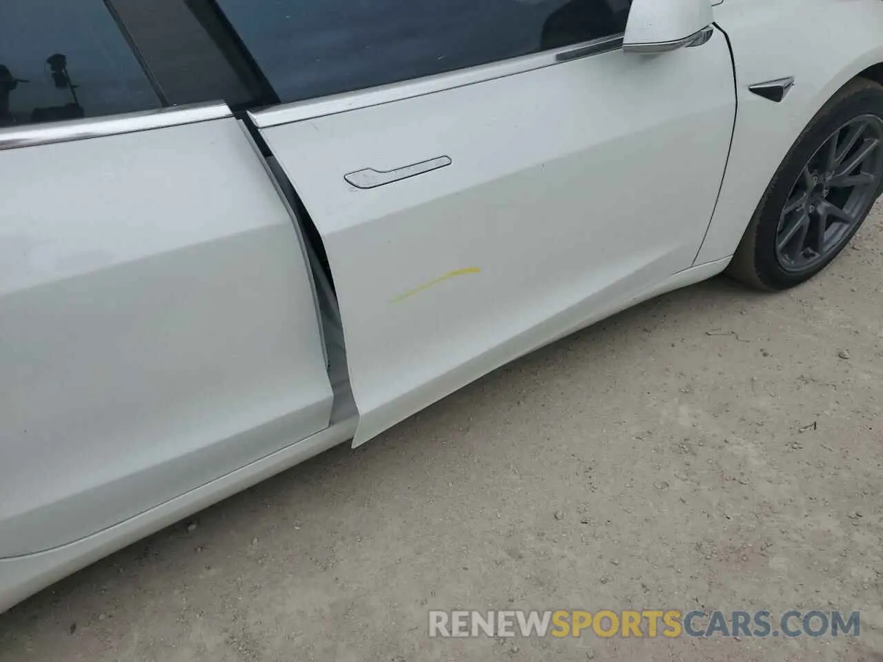 12 fotografías del automóvil dañado 5YJ3E1EA5LF706845 TESLA MODEL 3 2020