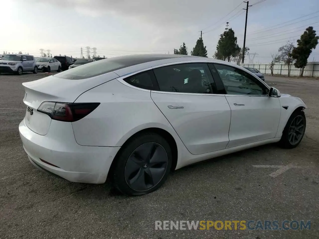 3 fotografías del automóvil dañado 5YJ3E1EA5LF706912 TESLA MODEL 3 2020