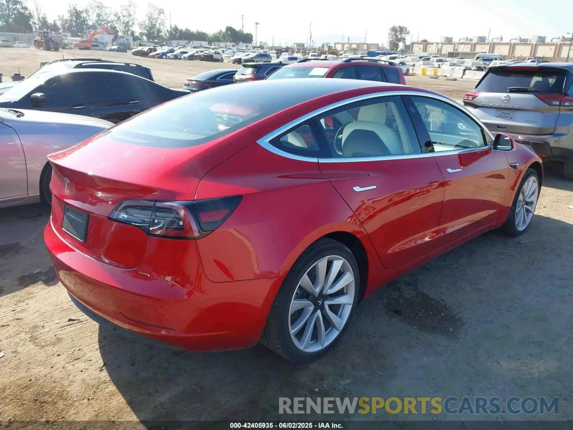 4 fotografías del automóvil dañado 5YJ3E1EA5LF710197 TESLA MODEL 3 2020