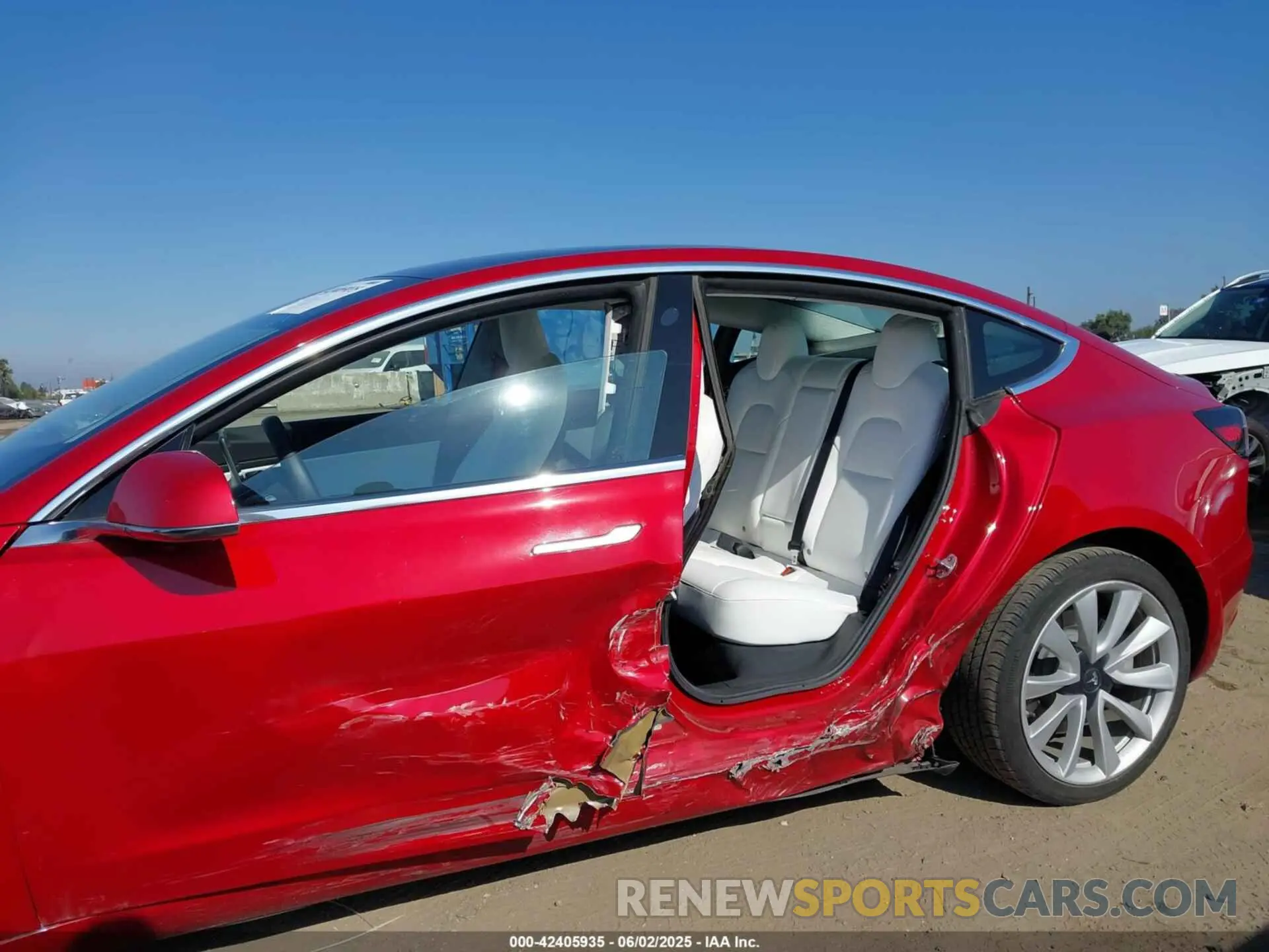 6 fotografías del automóvil dañado 5YJ3E1EA5LF710197 TESLA MODEL 3 2020
