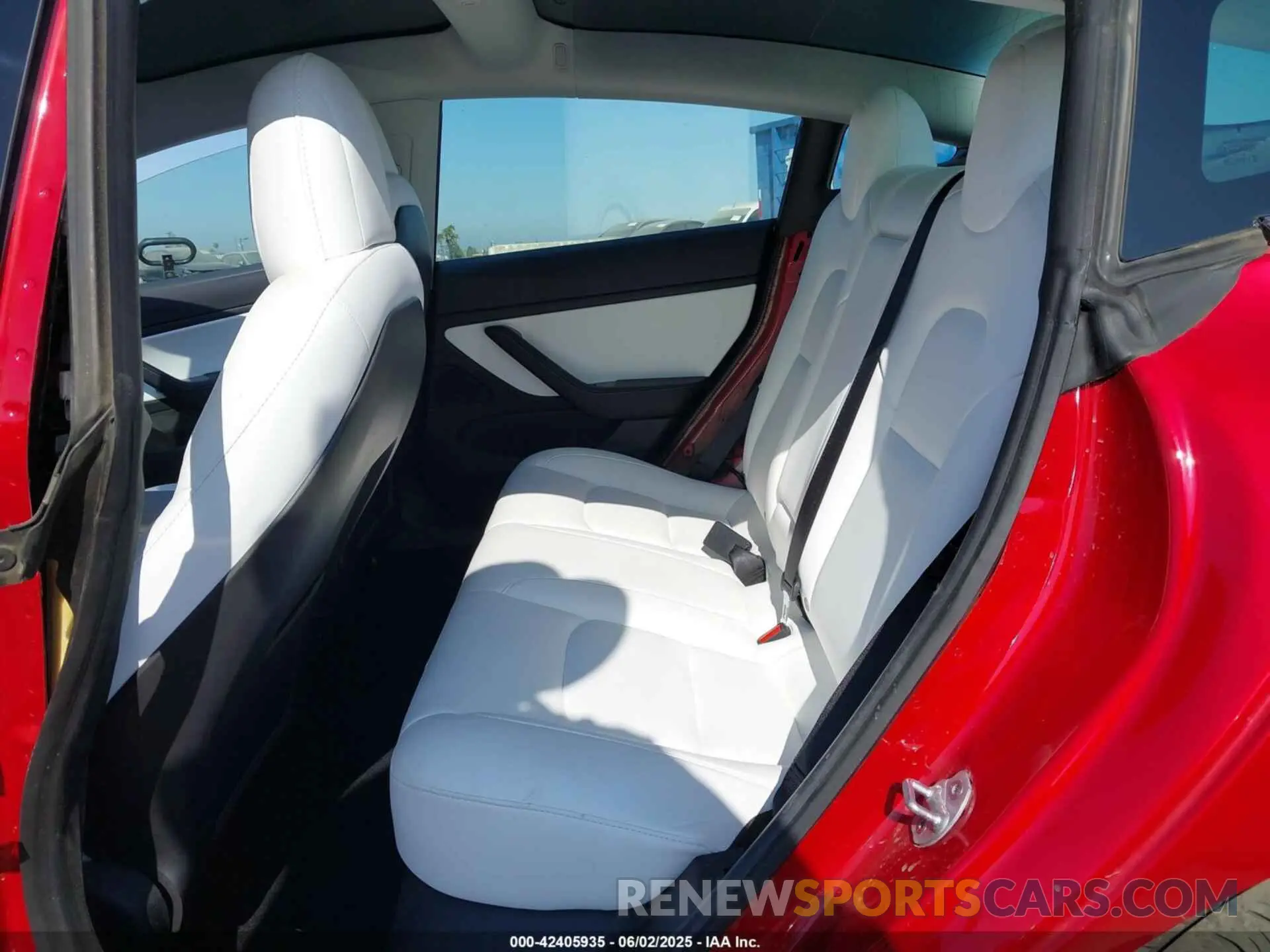8 fotografías del automóvil dañado 5YJ3E1EA5LF710197 TESLA MODEL 3 2020