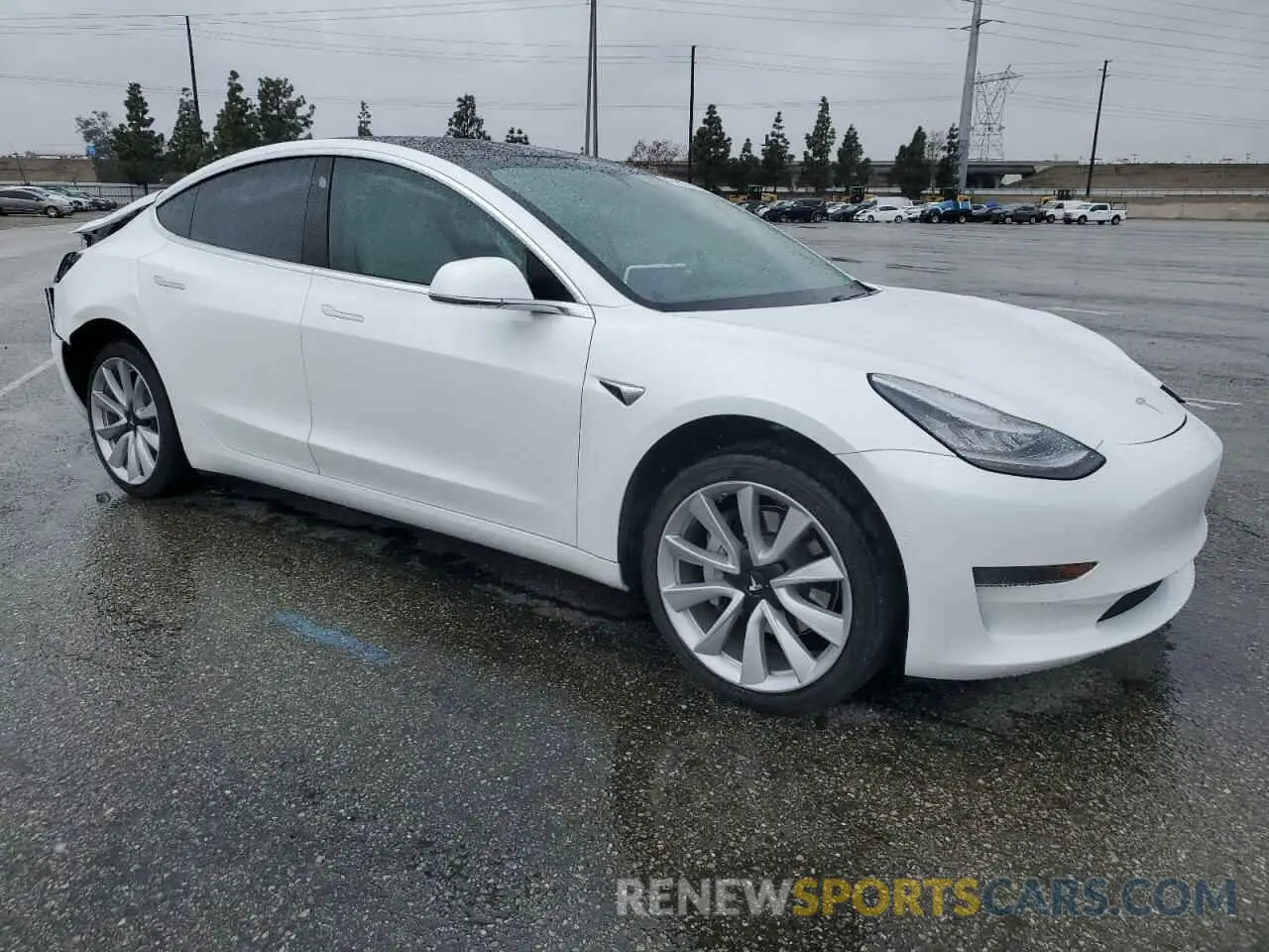 4 fotografías del automóvil dañado 5YJ3E1EA5LF717635 TESLA MODEL 3 2020