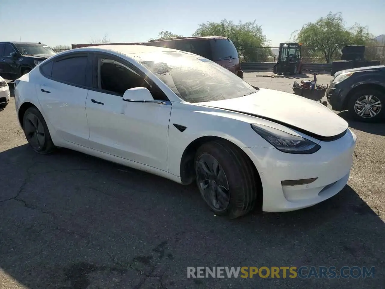 4 fotografías del automóvil dañado 5YJ3E1EA5LF745256 TESLA MODEL 3 2020