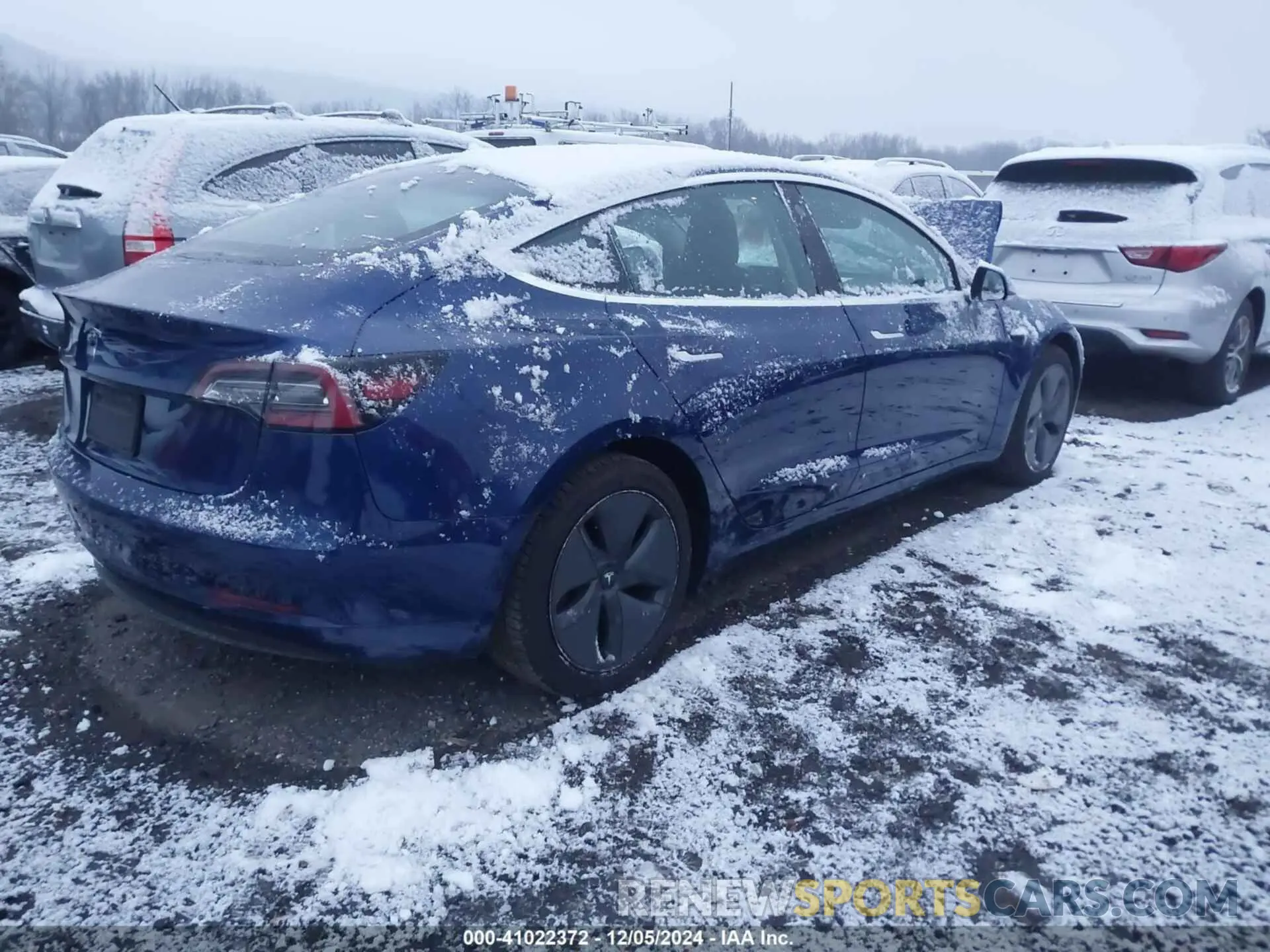 4 fotografías del automóvil dañado 5YJ3E1EA5LF745726 TESLA MODEL 3 2020