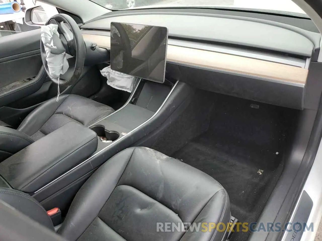 8 fotografías del automóvil dañado 5YJ3E1EA5LF747010 TESLA MODEL 3 2020