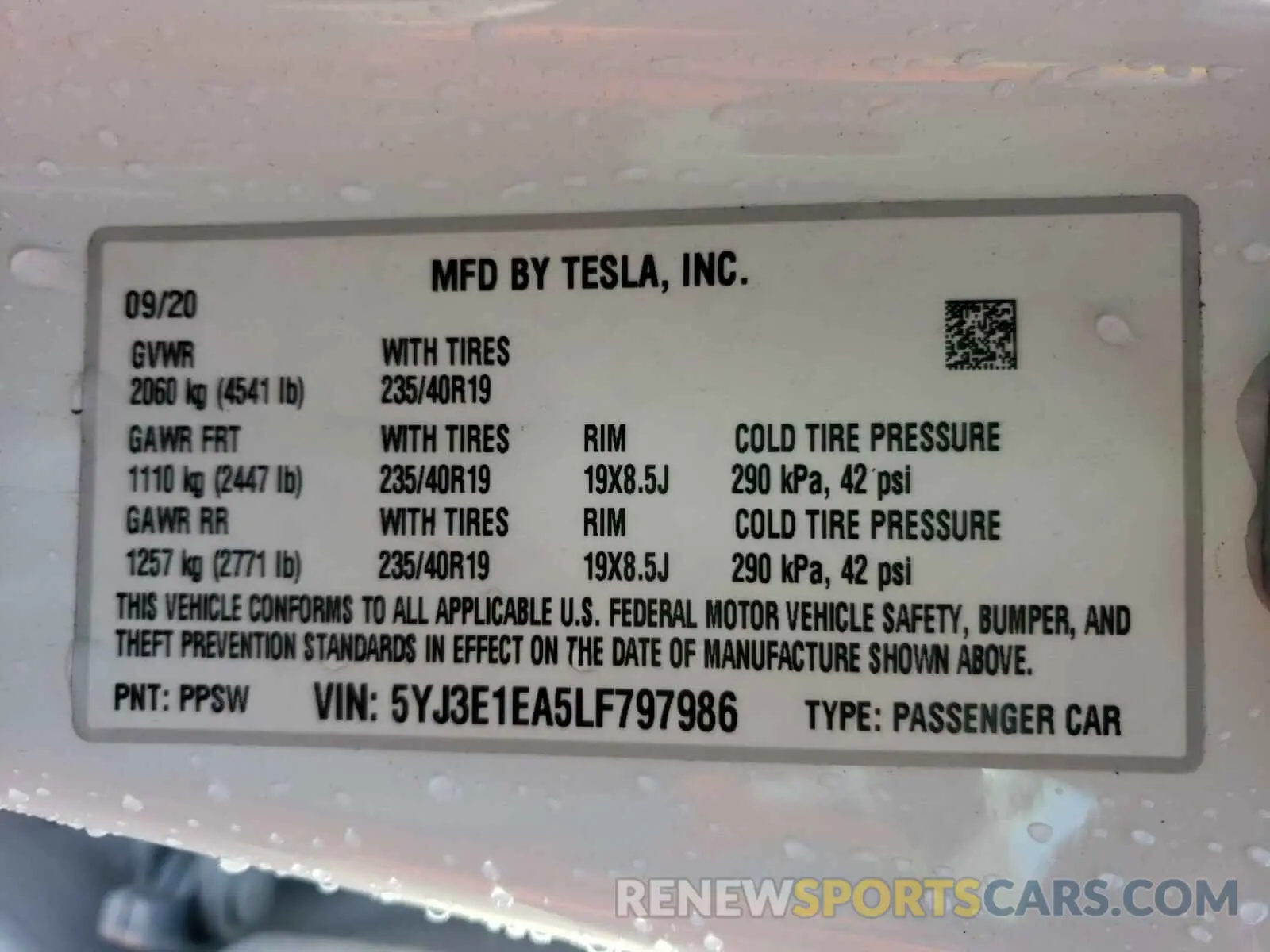 10 fotografías del automóvil dañado 5YJ3E1EA5LF797986 TESLA MODEL 3 2020