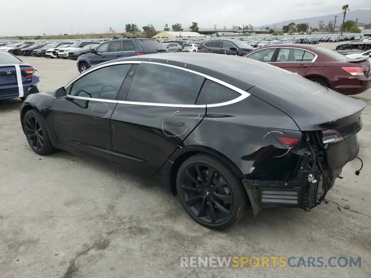 2 fotografías del automóvil dañado 5YJ3E1EA6LF611243 TESLA MODEL 3 2020