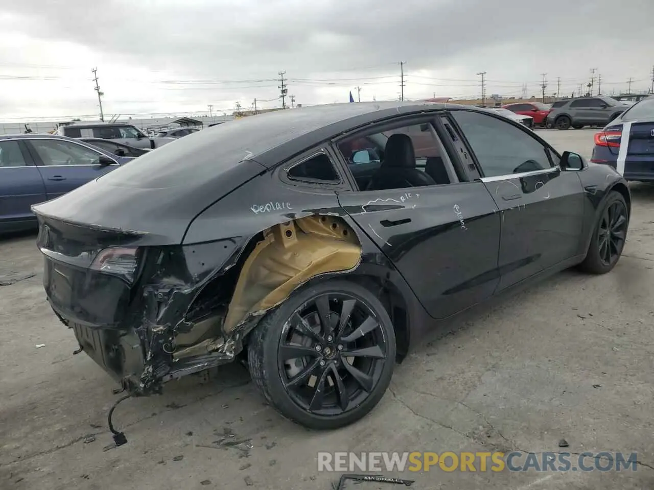 3 fotografías del automóvil dañado 5YJ3E1EA6LF611243 TESLA MODEL 3 2020