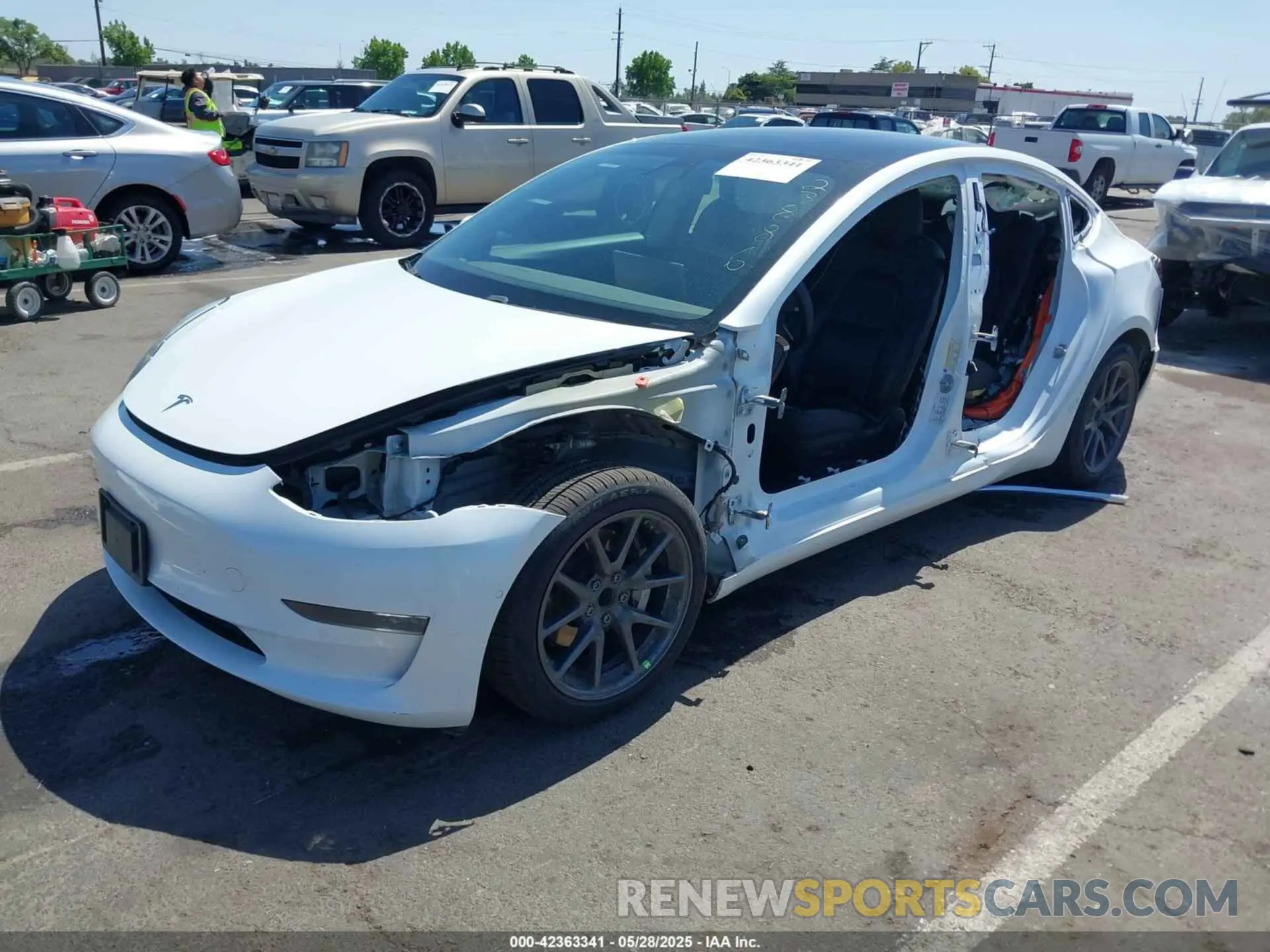 2 fotografías del automóvil dañado 5YJ3E1EA6LF659311 TESLA MODEL 3 2020
