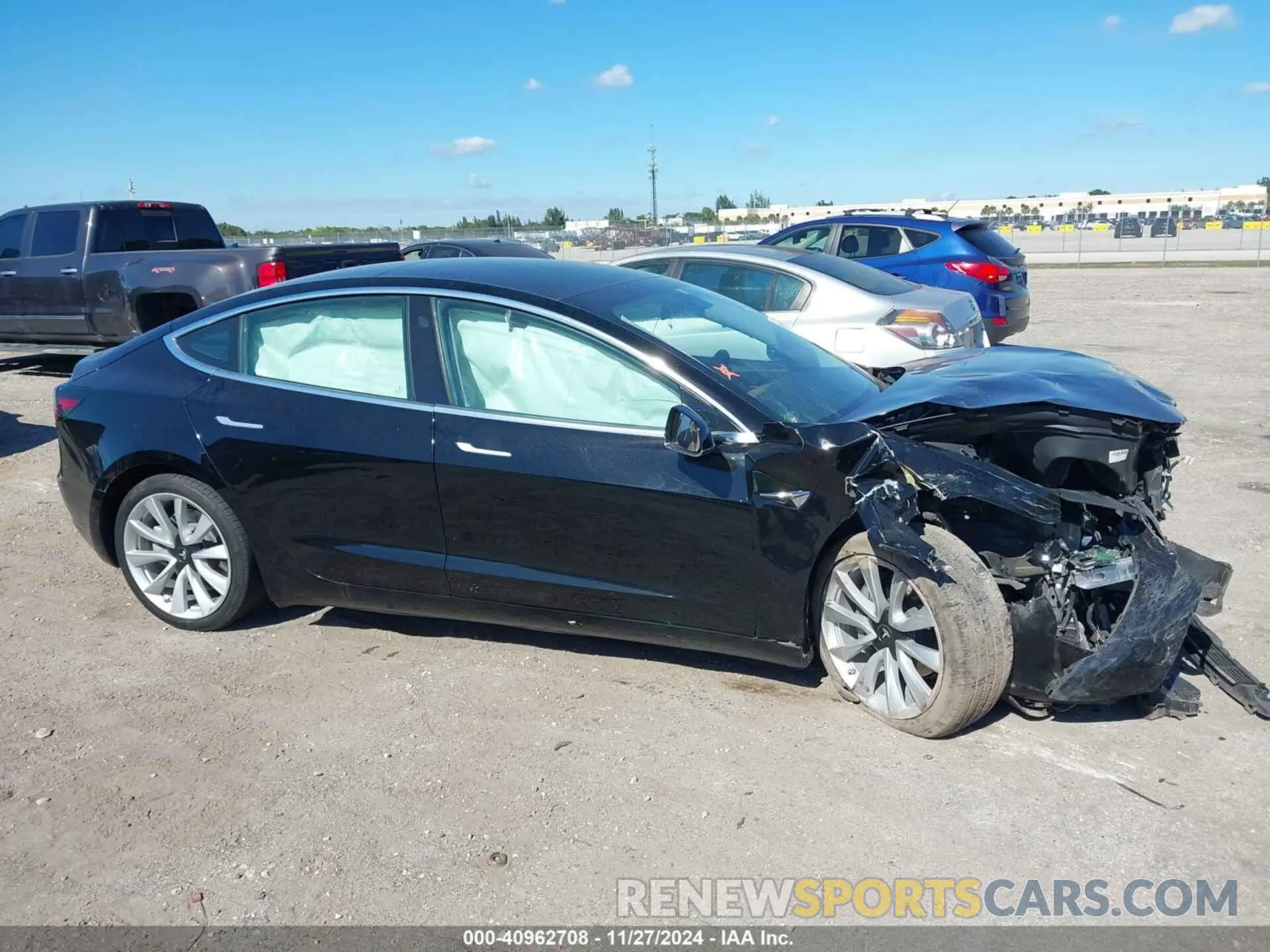 12 fotografías del automóvil dañado 5YJ3E1EA6LF660877 TESLA MODEL 3 2020