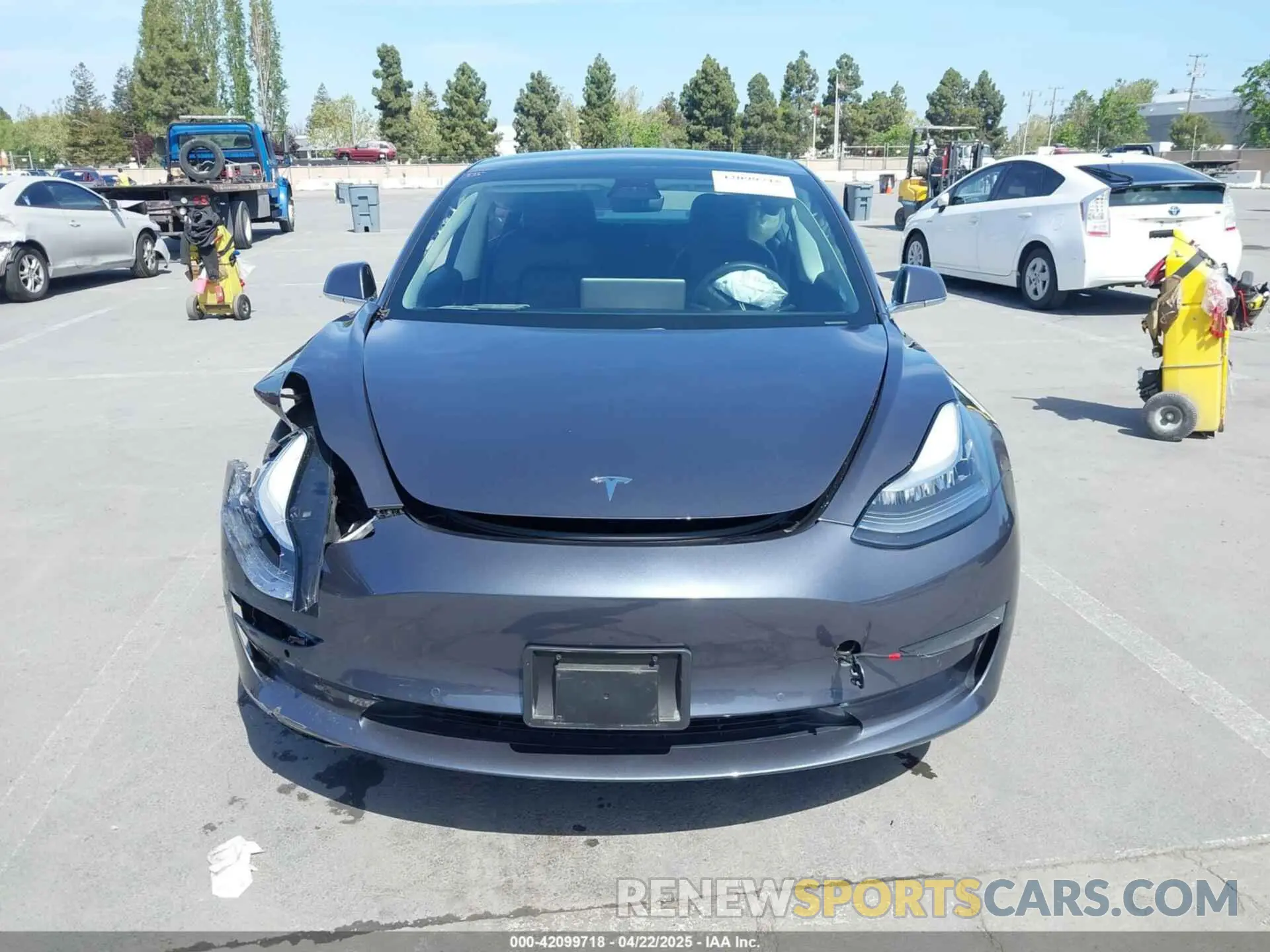 12 fotografías del automóvil dañado 5YJ3E1EA6LF703159 TESLA MODEL 3 2020