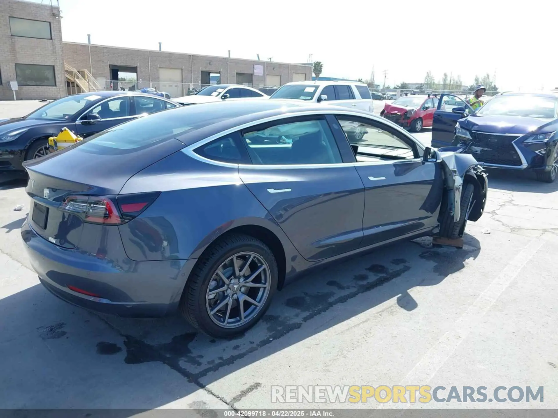 4 fotografías del automóvil dañado 5YJ3E1EA6LF703159 TESLA MODEL 3 2020