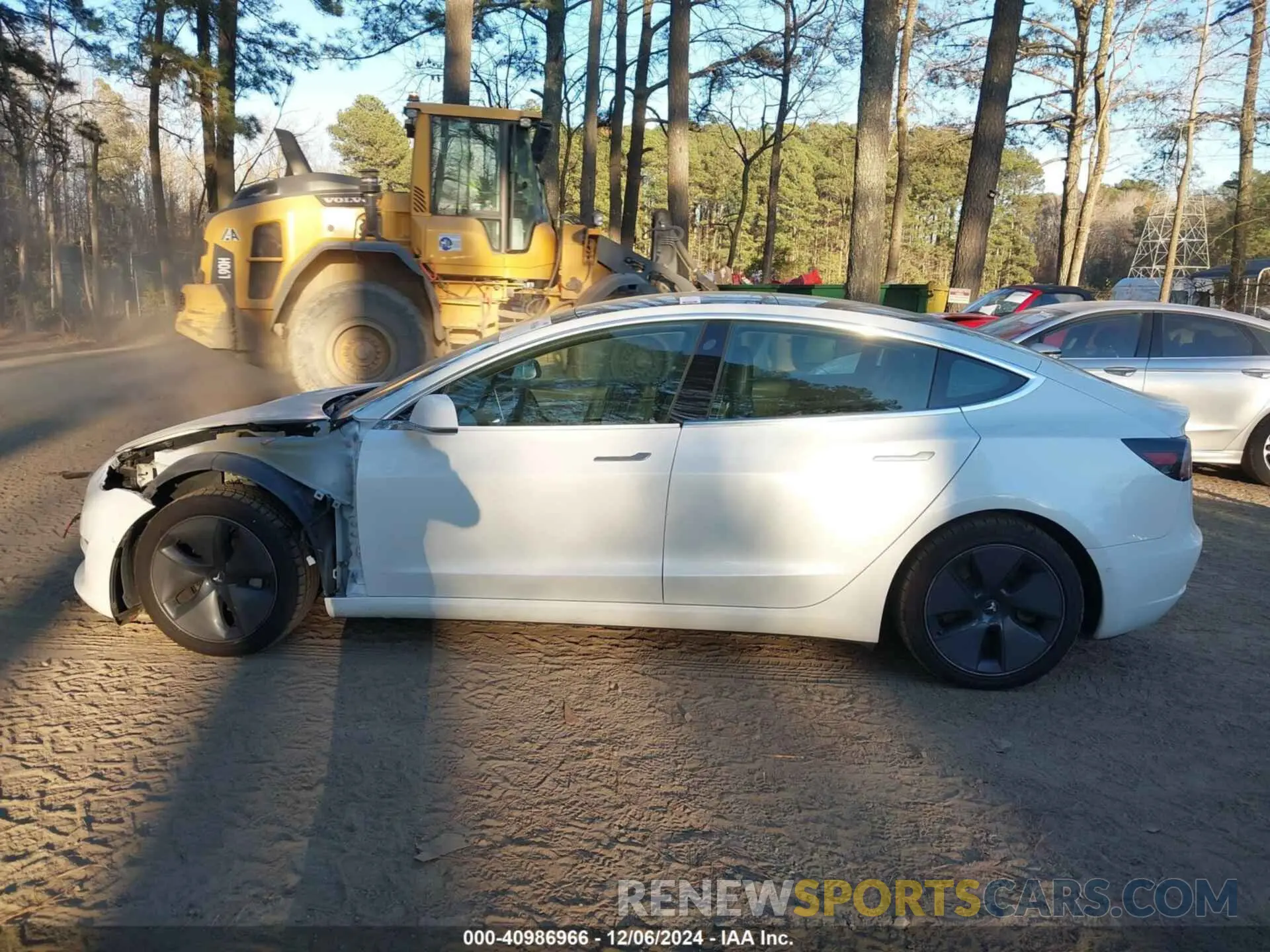 14 fotografías del automóvil dañado 5YJ3E1EA6LF709009 TESLA MODEL 3 2020