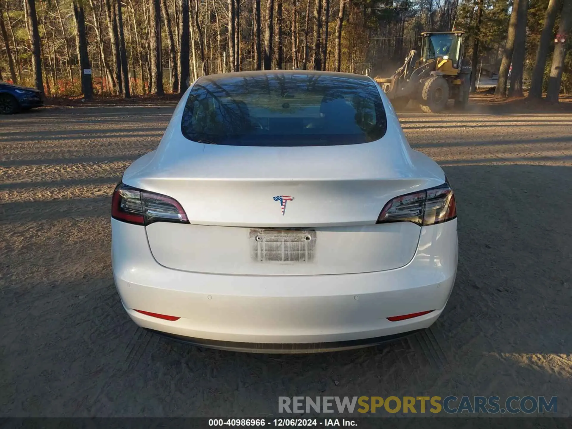 16 fotografías del automóvil dañado 5YJ3E1EA6LF709009 TESLA MODEL 3 2020