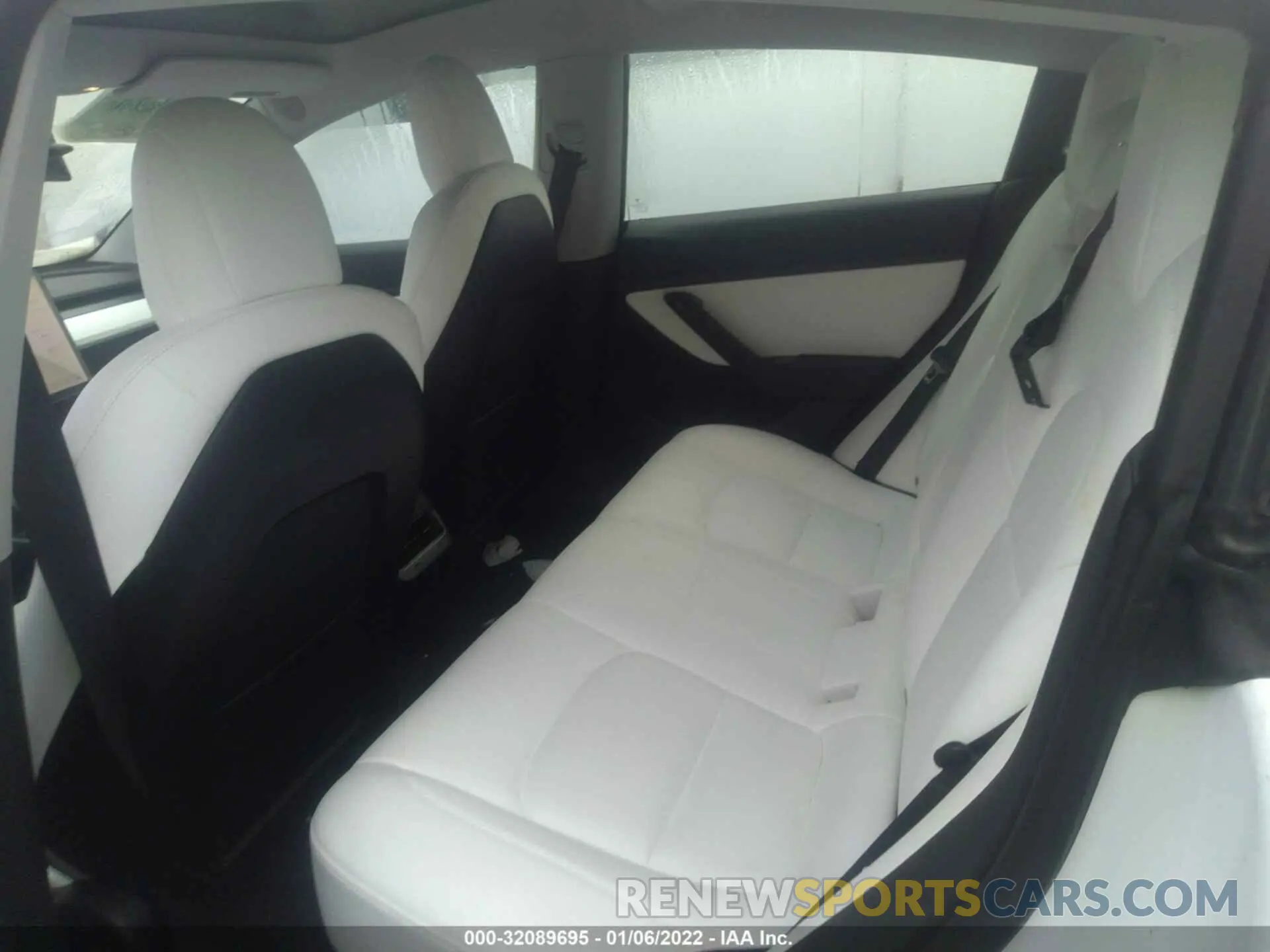 8 fotografías del automóvil dañado 5YJ3E1EA6LF738204 TESLA MODEL 3 2020