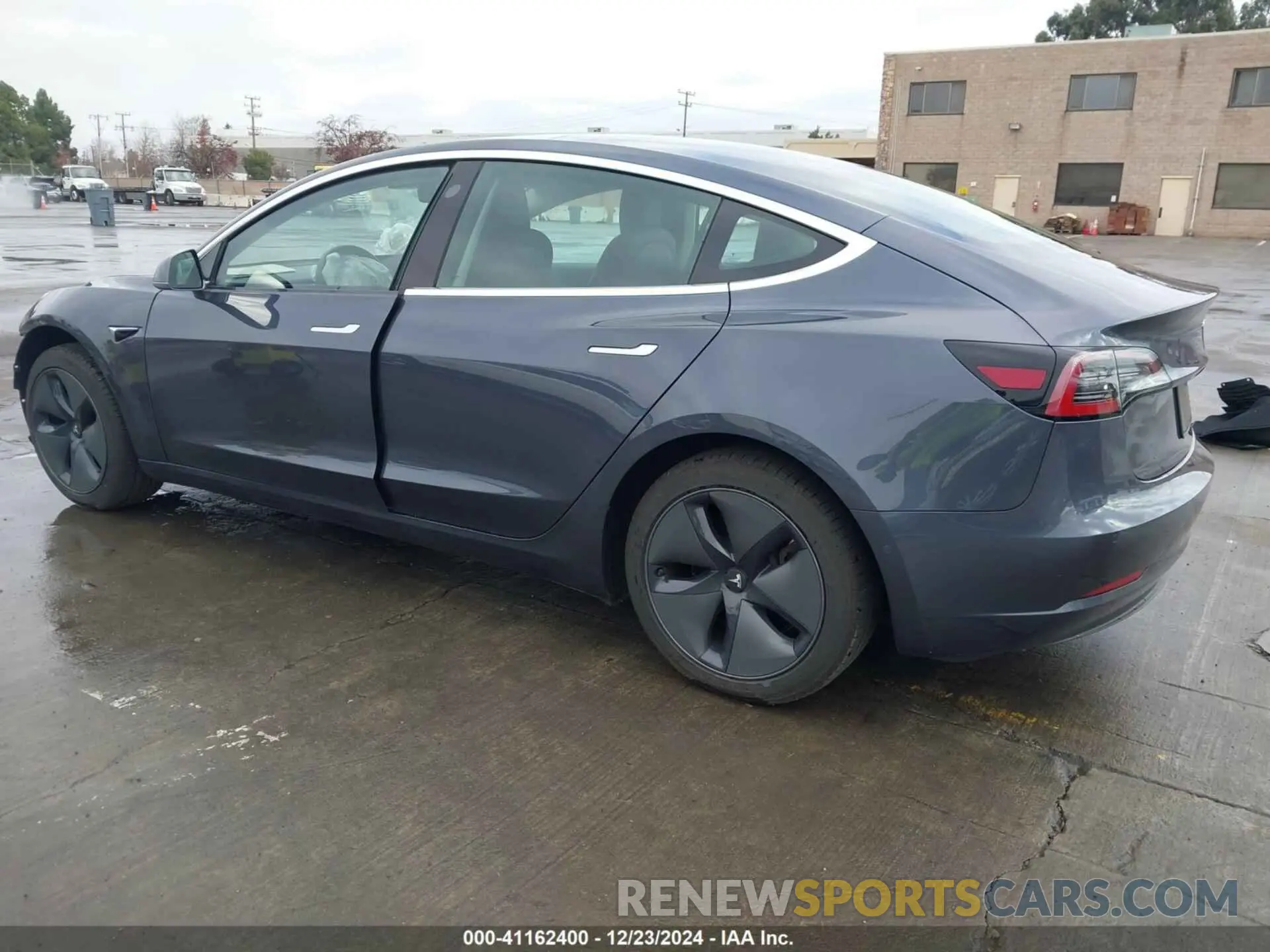 3 fotografías del automóvil dañado 5YJ3E1EA6LF743497 TESLA MODEL 3 2020