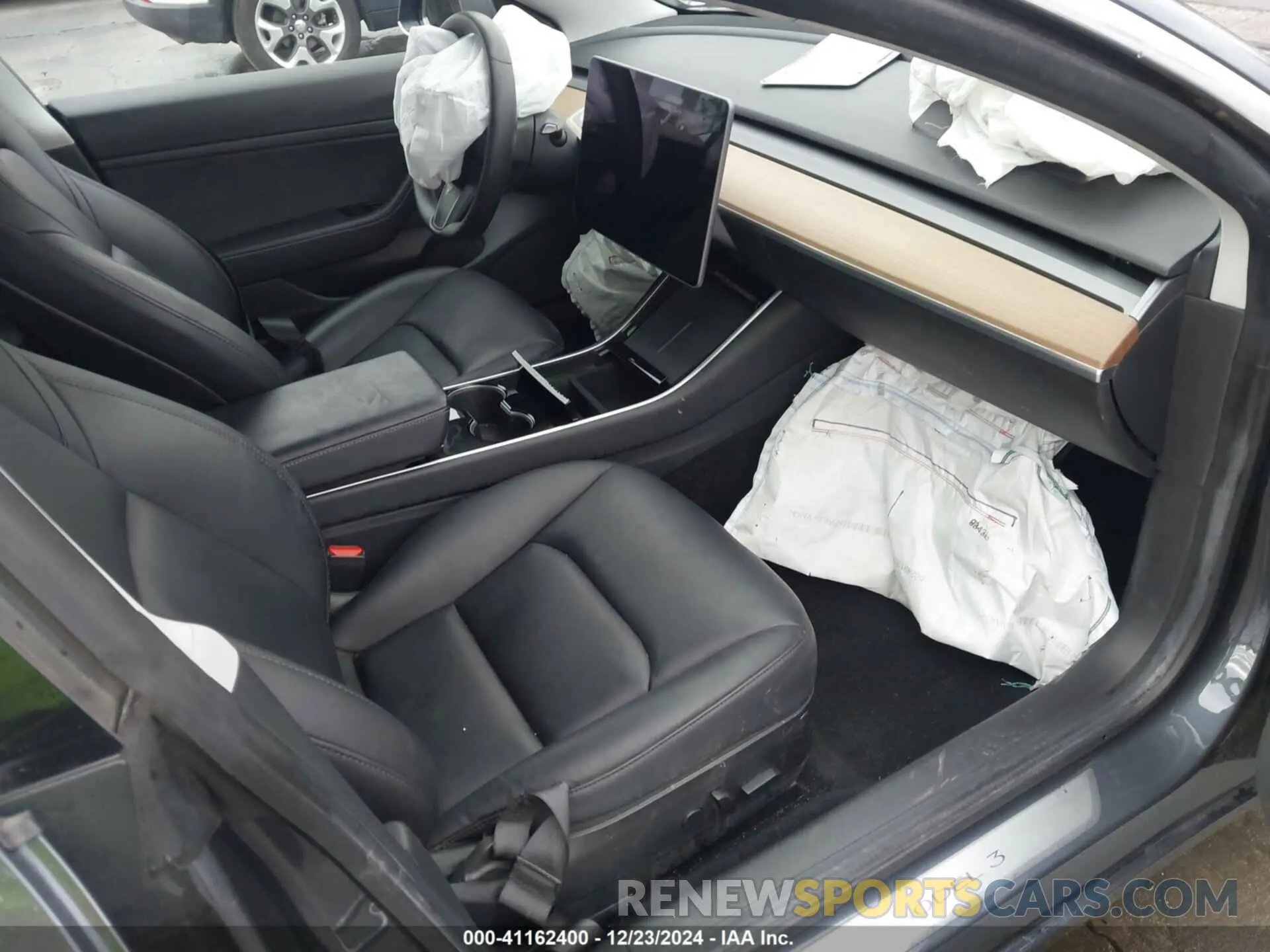 5 fotografías del automóvil dañado 5YJ3E1EA6LF743497 TESLA MODEL 3 2020