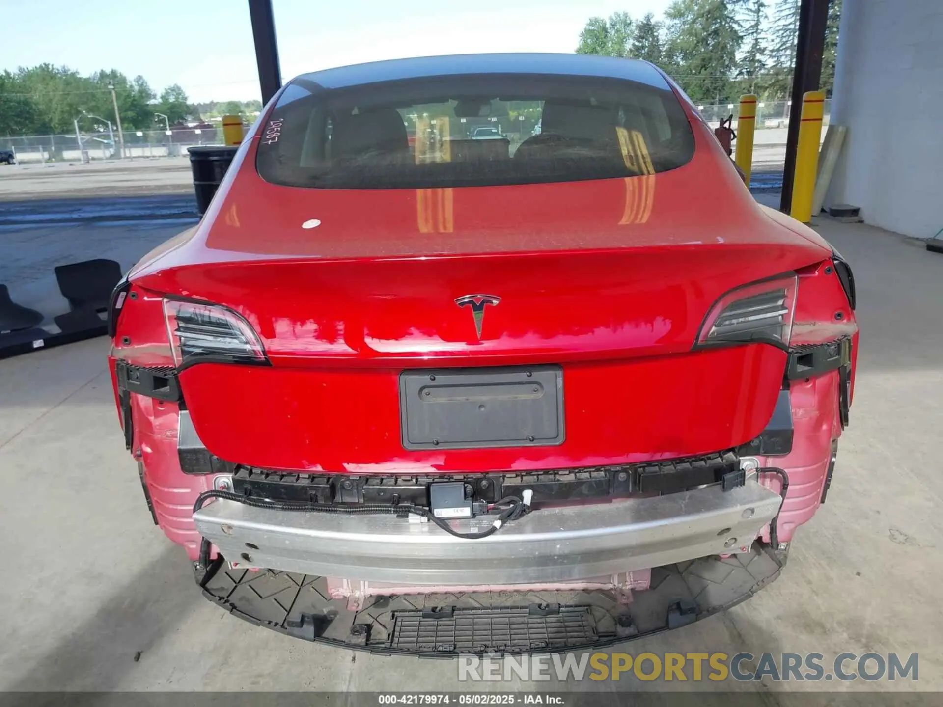 6 fotografías del automóvil dañado 5YJ3E1EA7LF611669 TESLA MODEL 3 2020